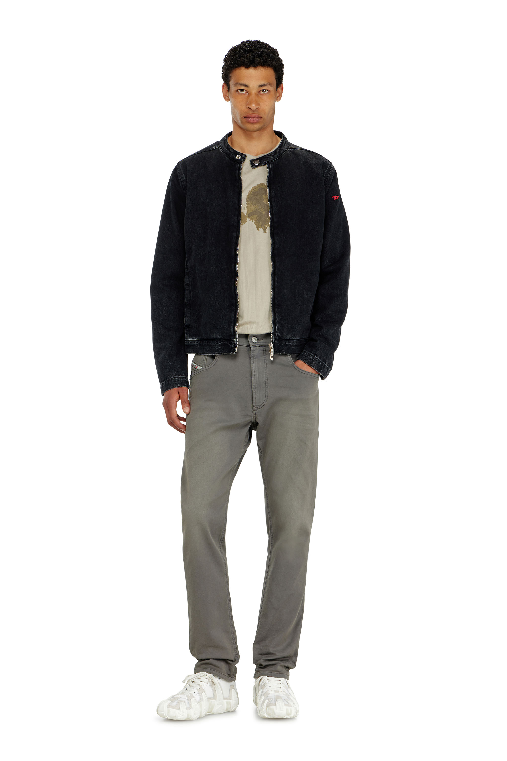 Diesel - Regular 2032 D-Krooley-BW Joggjeans&reg; 0670M Homme, Gris - Image 1