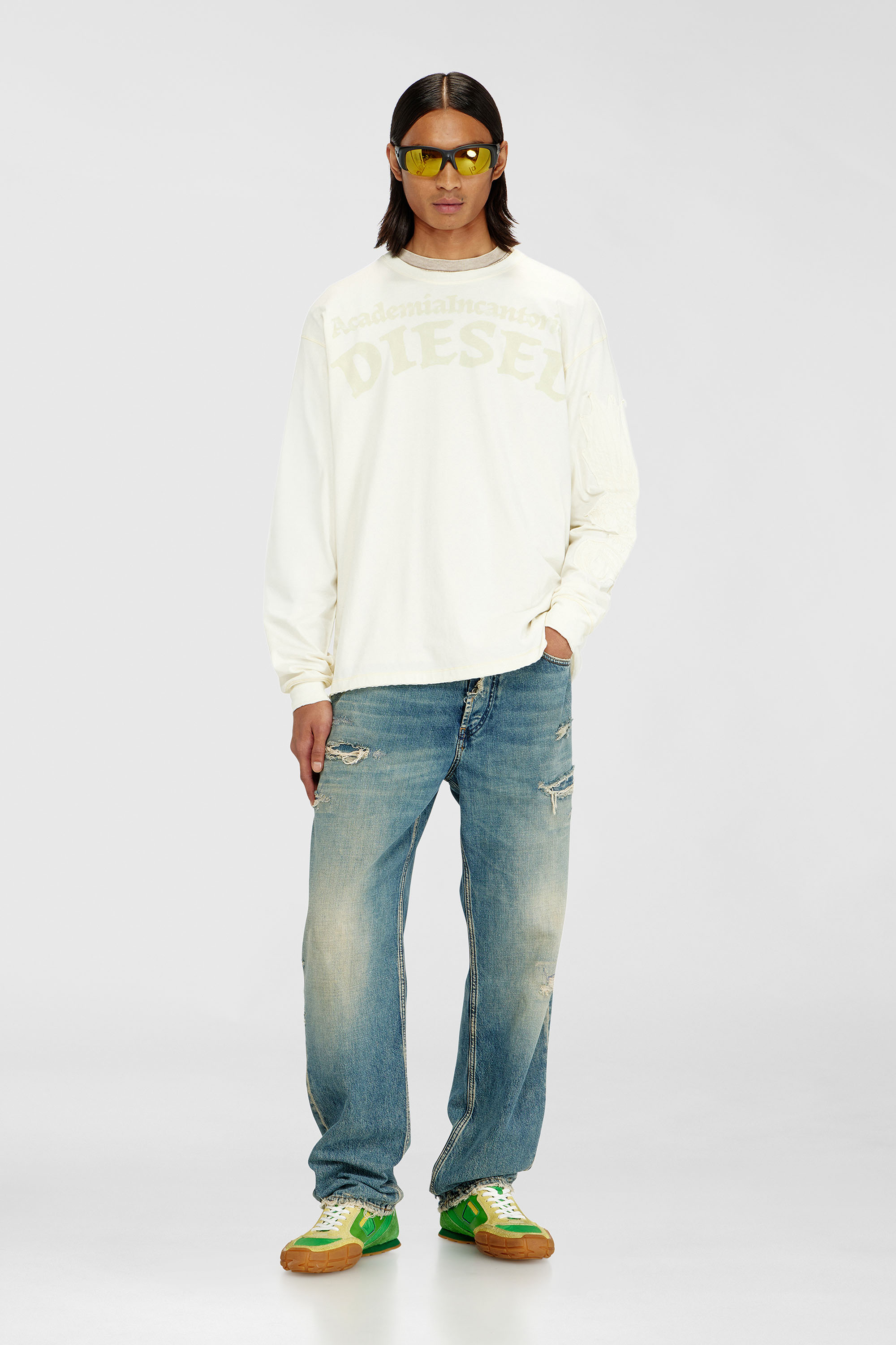 Diesel - T-NORM-LS-AA3, T-shirt manches longues avec imprim&eacute;s et patchs Homme in Blanc - 1