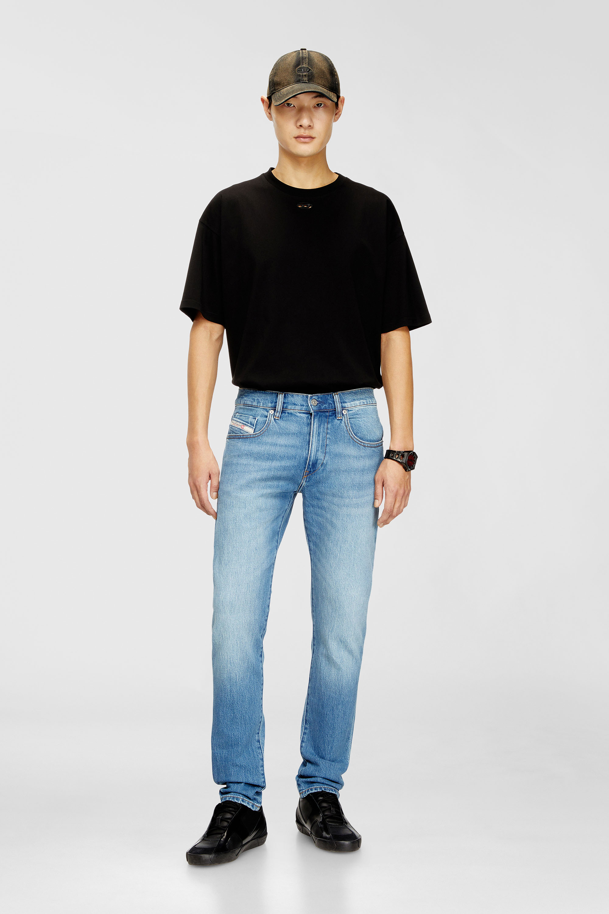 Diesel - Slim Jeans 2019 D-Strukt 0ADBK Homme, Bleu Clair - Image 1