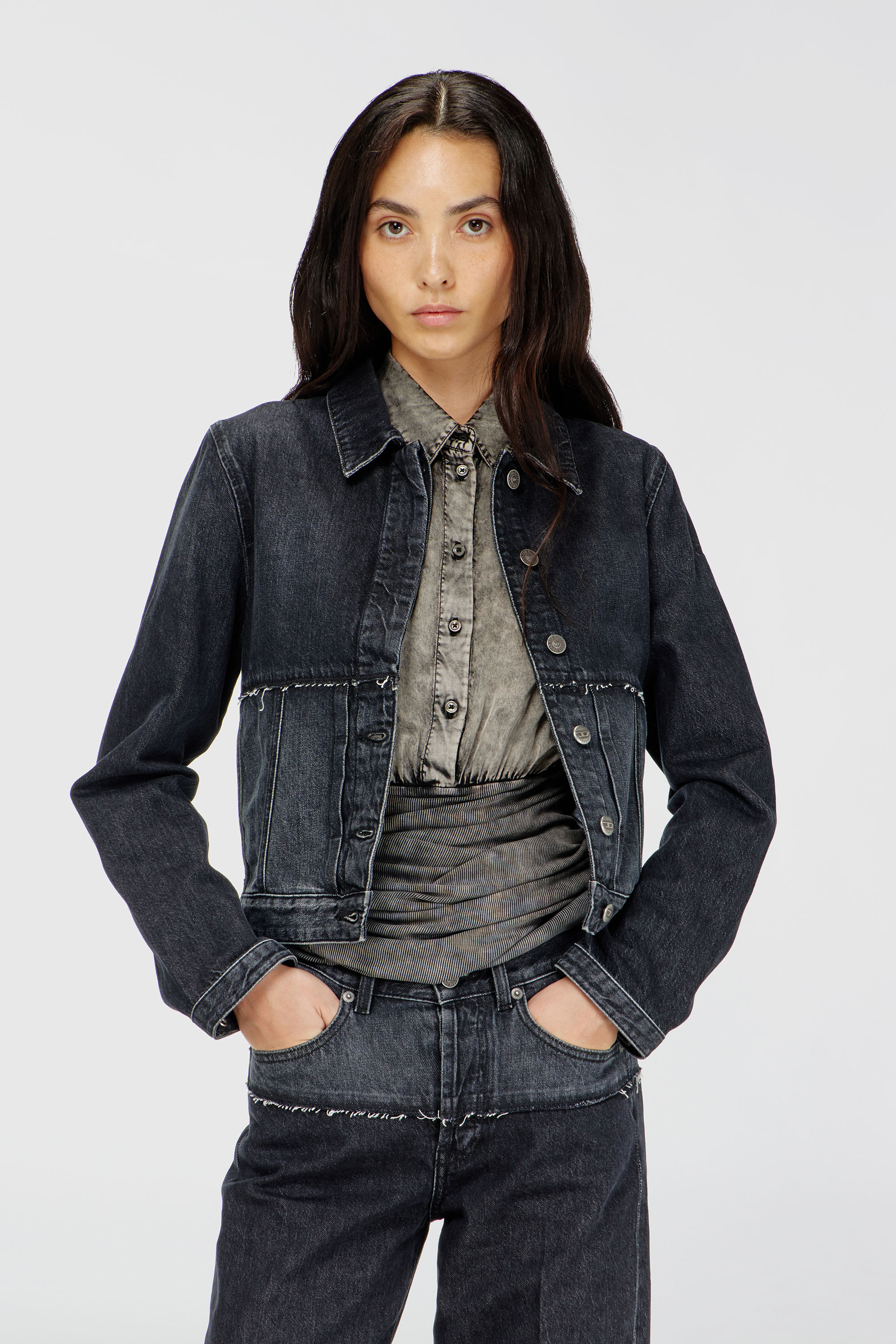 Diesel - DE-KATO-SE, Jacket in sectioned denim Femme in Noir - 1