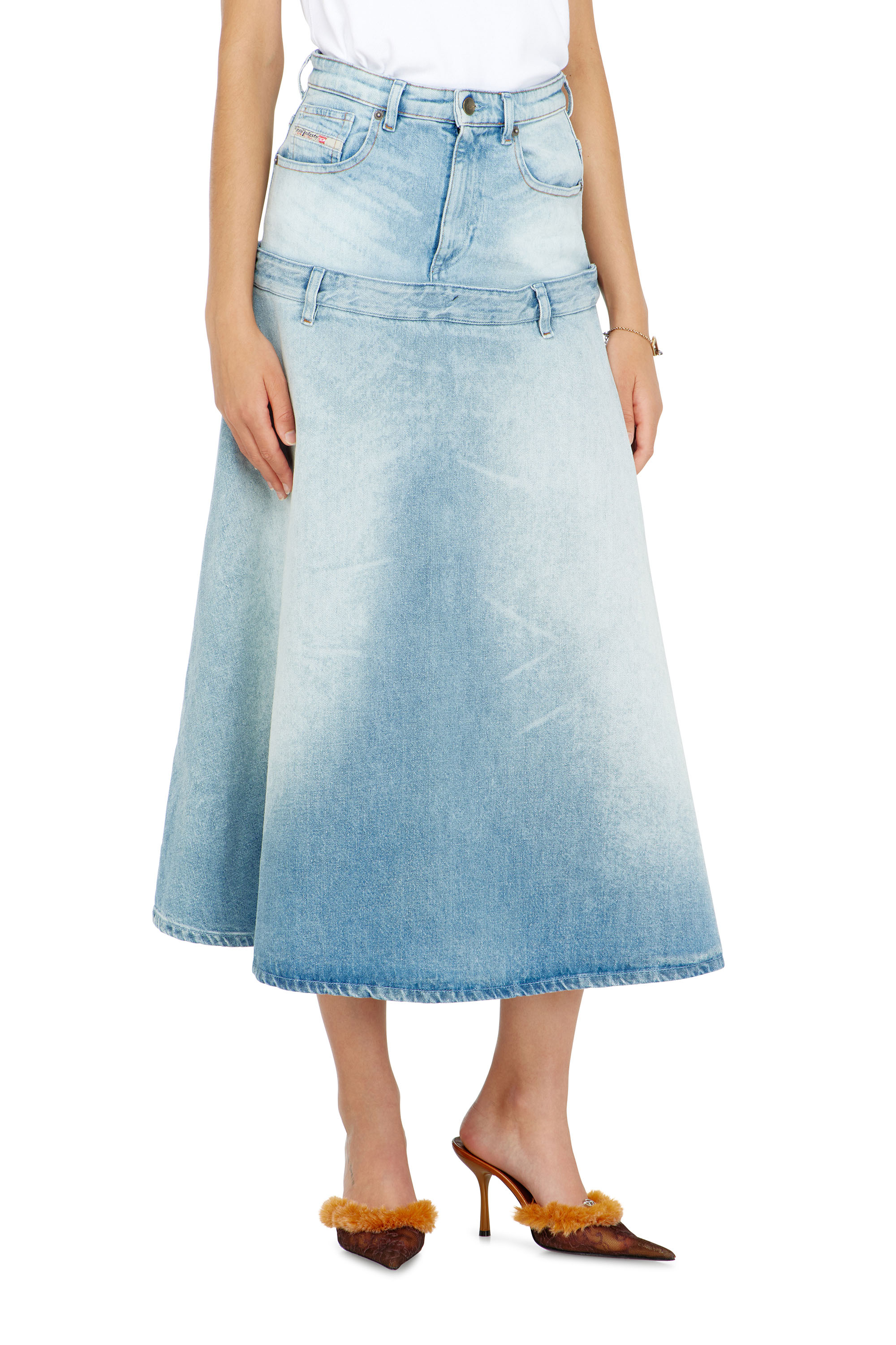 Diesel - DE-VORYA-S, Jupe en denim &agrave; design superpos&eacute; Femme in Bleu - 2