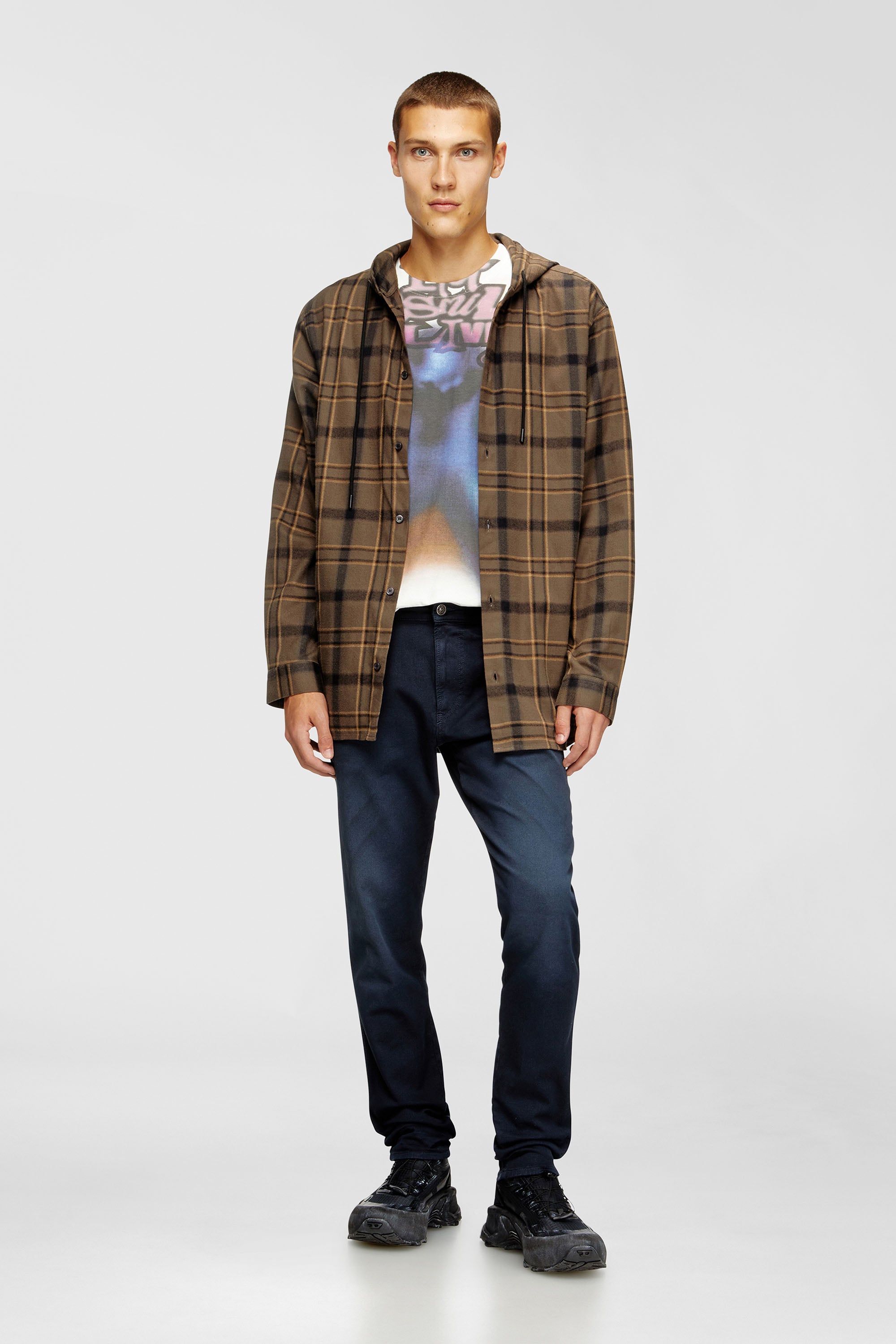 Diesel - Slim 2062 D-Strukt Joggjeans&reg; 0670M Homme, Bleu Fonc&eacute; - Image 1