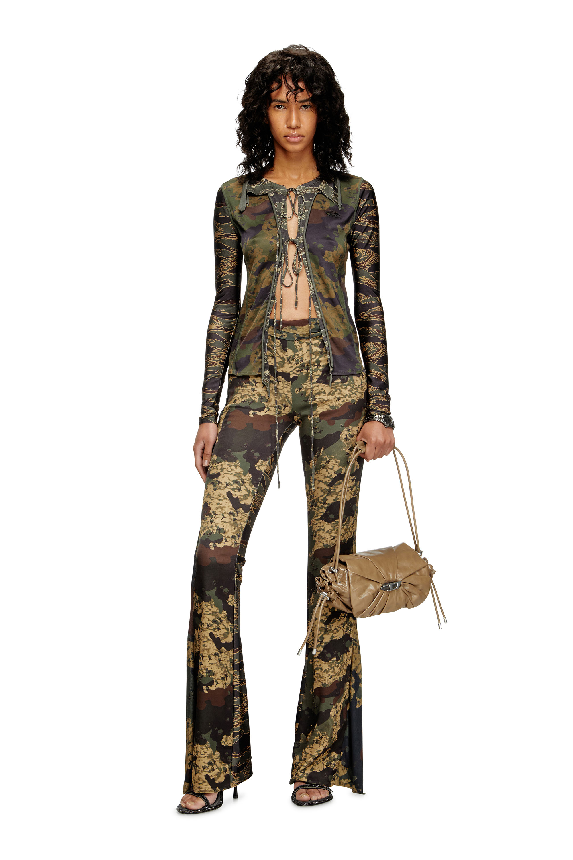 Diesel - P-AFFAL, Pantalon de jazz avec imprimés camouflage mélangés Femme in Vert - 2