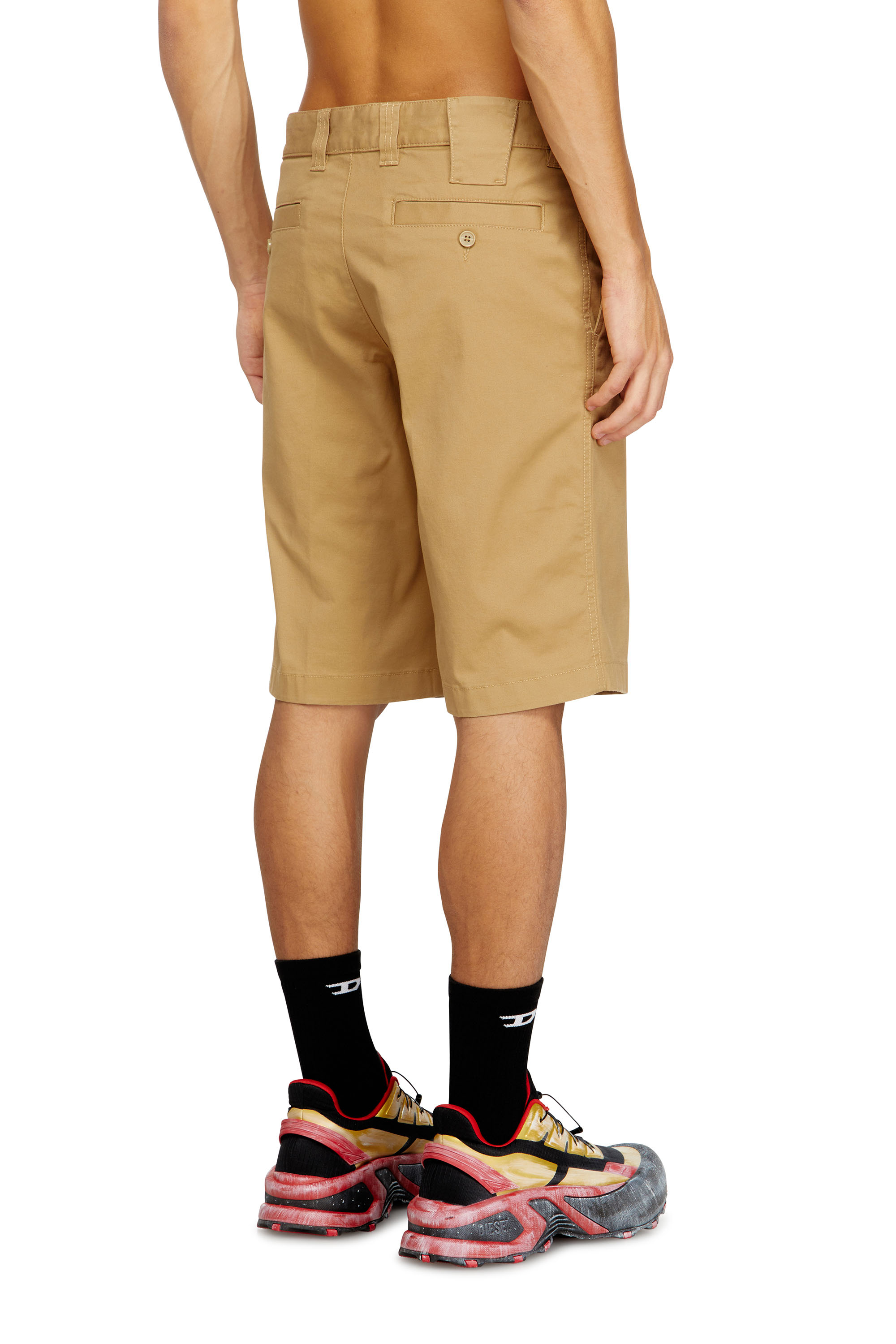 Diesel - P-DEFINE-SHORT-EPCH, Short en coton délavé Homme in Beige - 4