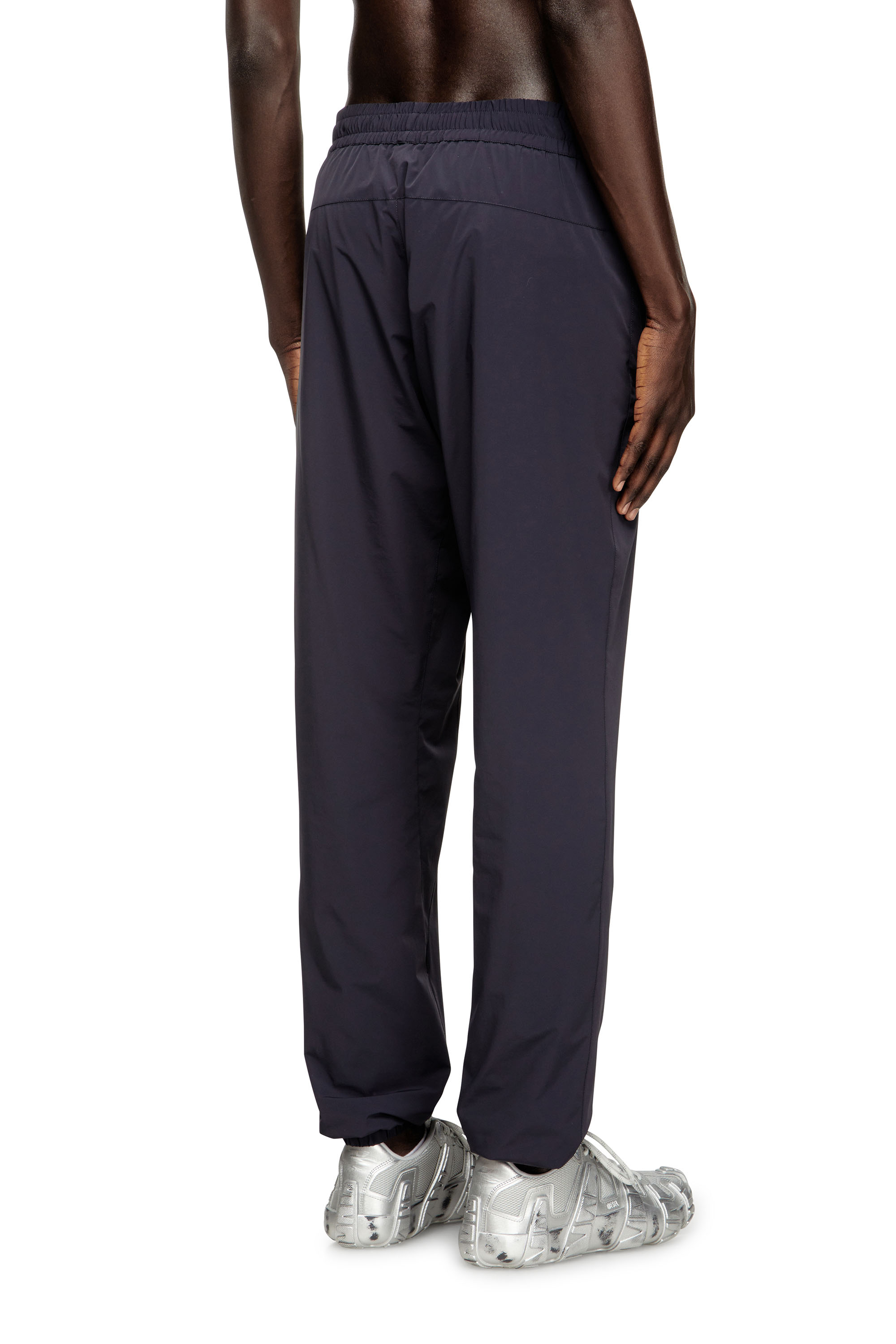 Diesel - P-ARDO-LONG, Pantalon en nylon bi-stretch Homme in Bleu - 4