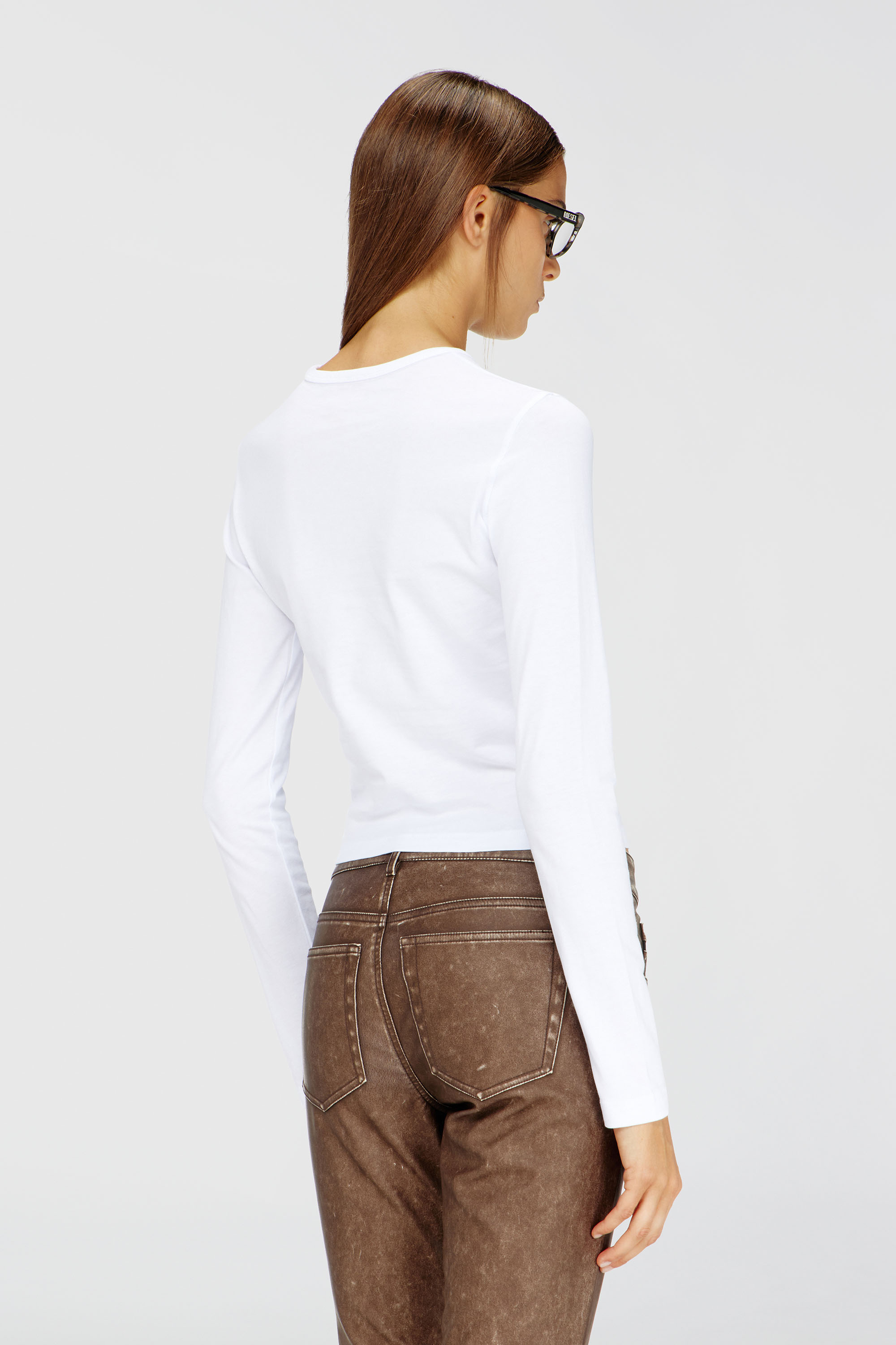 Diesel - T-UNCUTIE-LONG-LS-OD, Haut &agrave; manches longues avec cut-out Oval D Femme in Blanc - 4