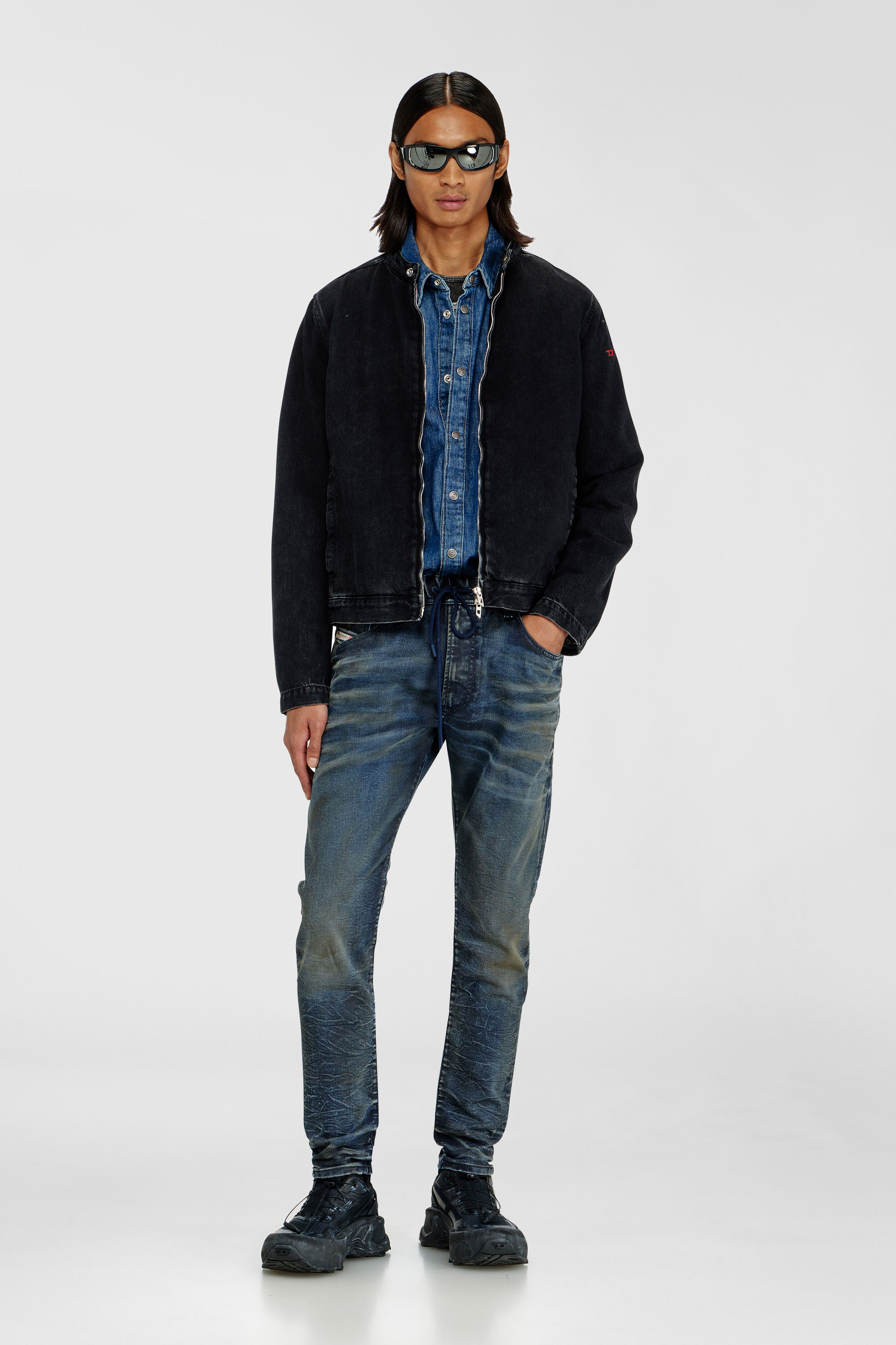 Diesel - Regular 2030 D-Krooley Joggjeans&reg; 068XU Homme, Bleu Fonc&eacute; - Image 1