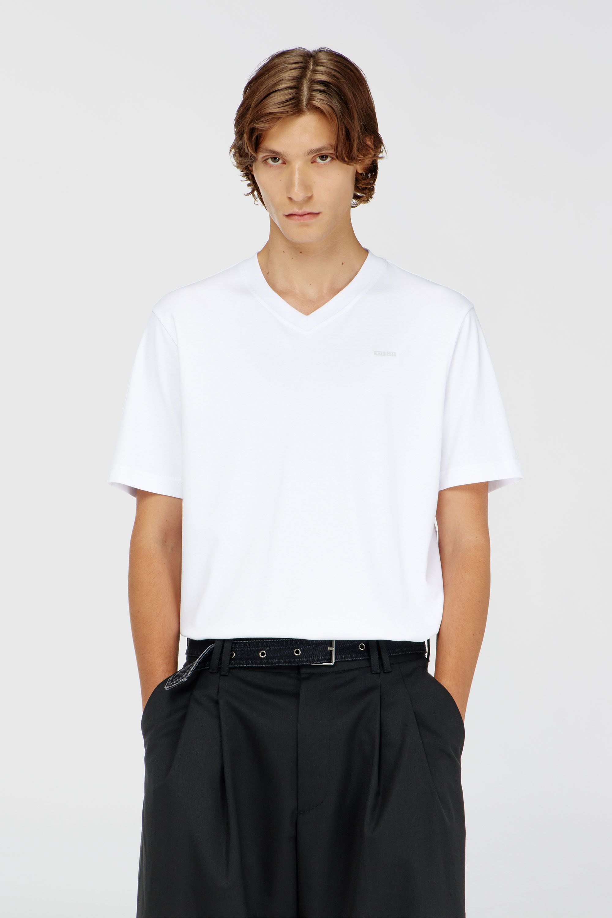 Diesel - T-ADJUST-V-MICRODIV, T-shirt &agrave; col en V avec micro logo brod&eacute; Homme in ToBeDefined - 1