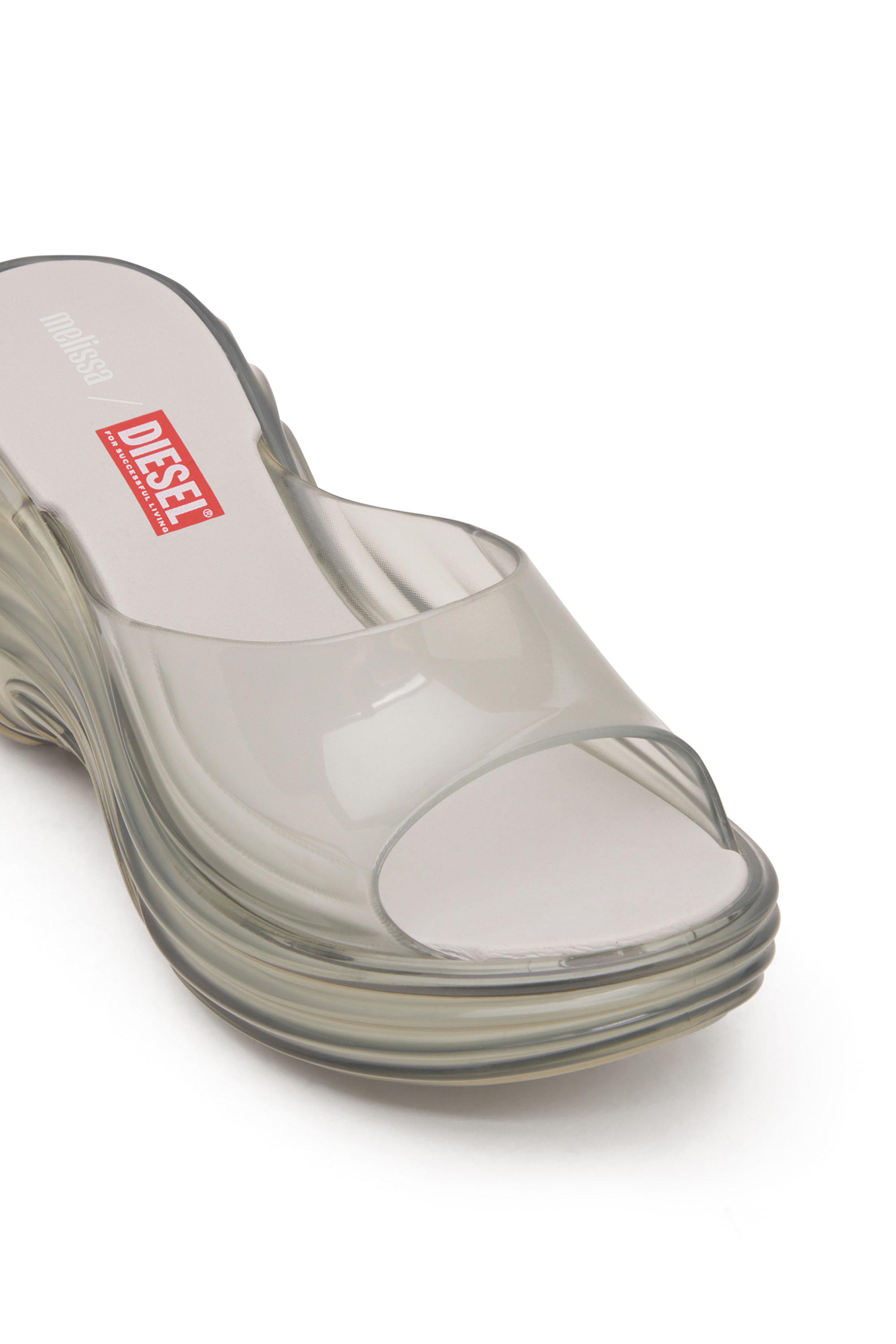 Diesel - MELISSA QUANTUM PLATFORM, Mule à plateforme en Melflex® Femme in Gris - 6