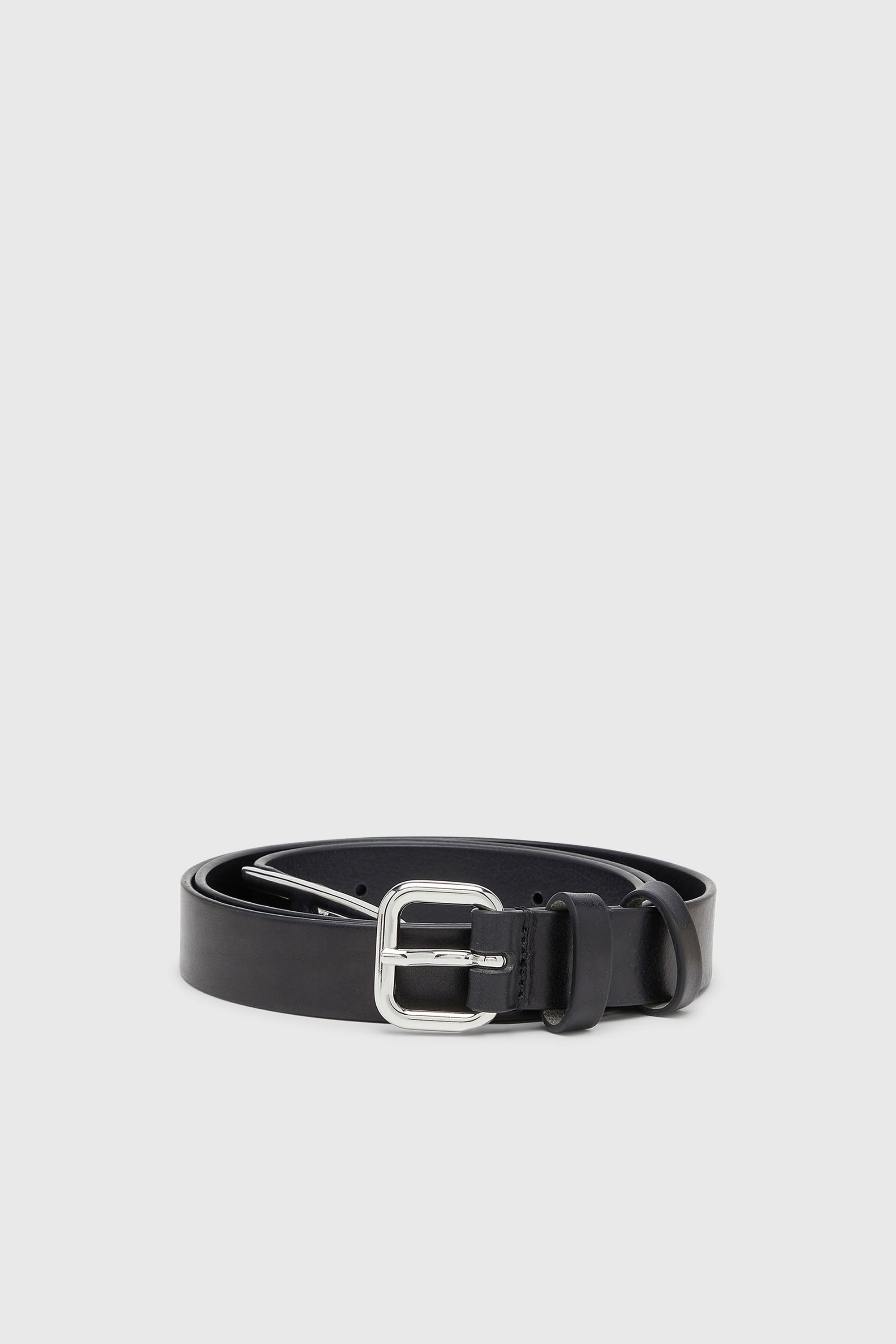 Diesel - B-D LOGO TIP 25, 2,4 cm ceinture en cuir avec extr&eacute;mit&eacute; en D Femme in Noir - 1