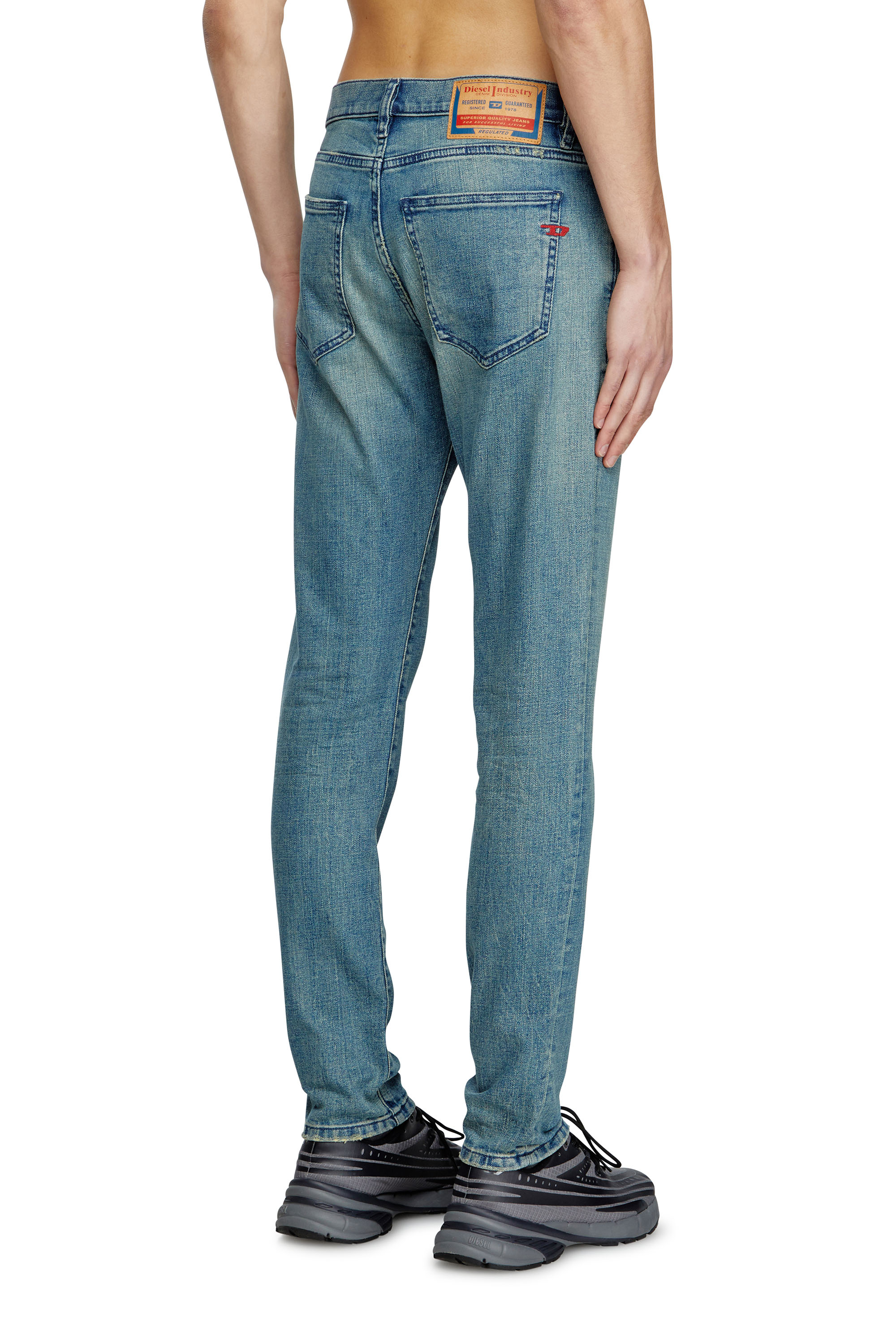 Diesel - Slim Jeans 2019 D-Strukt 0BMBW Homme, Bleu moyen - Image 4