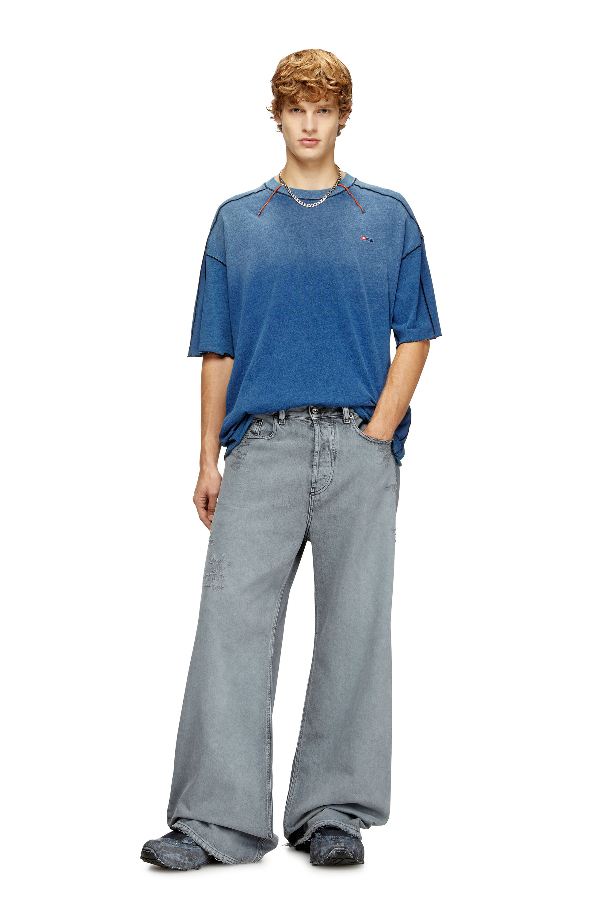 Diesel - T-CRAOXT, T-shirt en coton avec surpiqûres contrastantes Homme in Bleu - 2