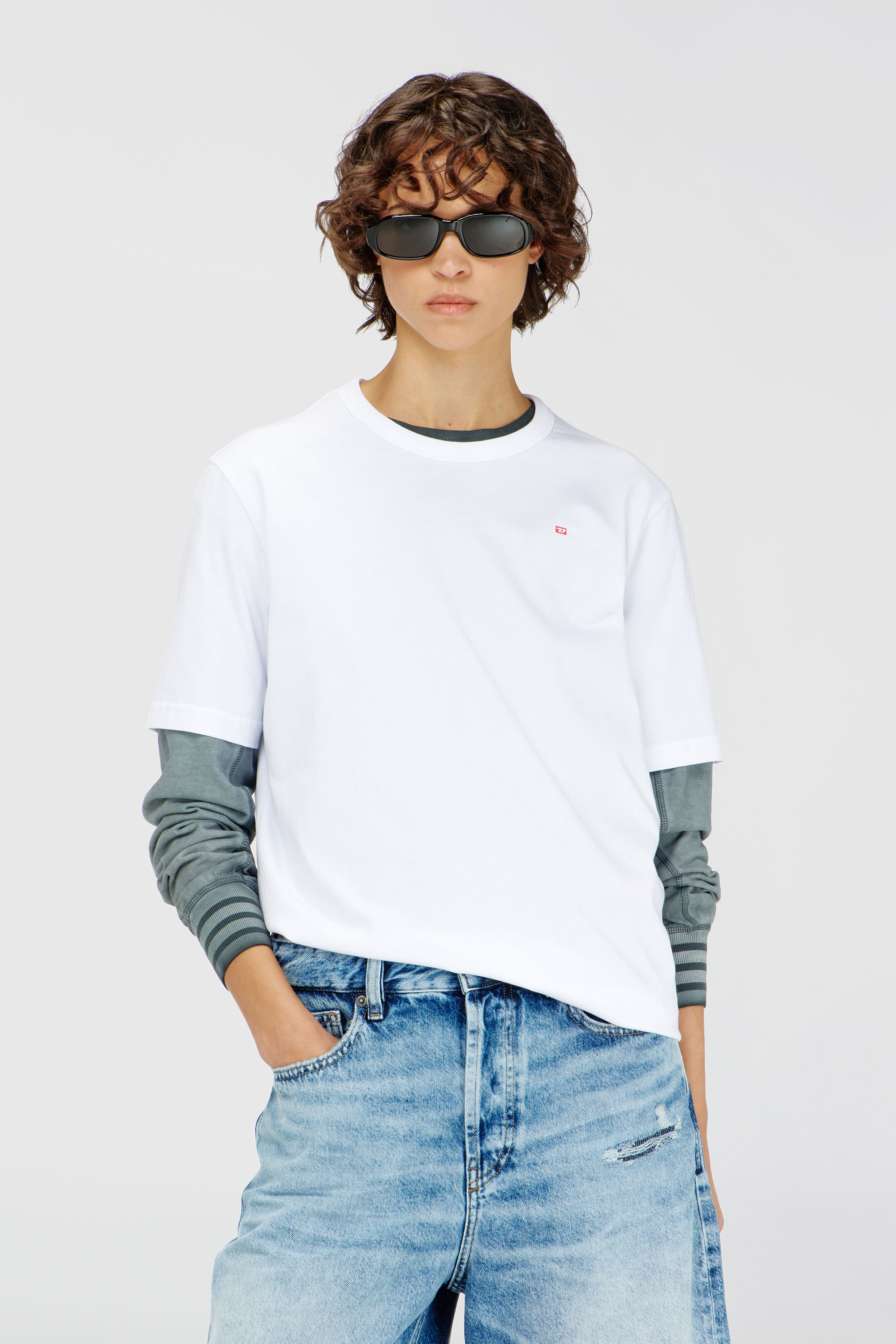 Diesel - T-ADJUST-MICRODIV, T-shirt avec logo micro-brod&eacute; Mixte in Blanc - 1