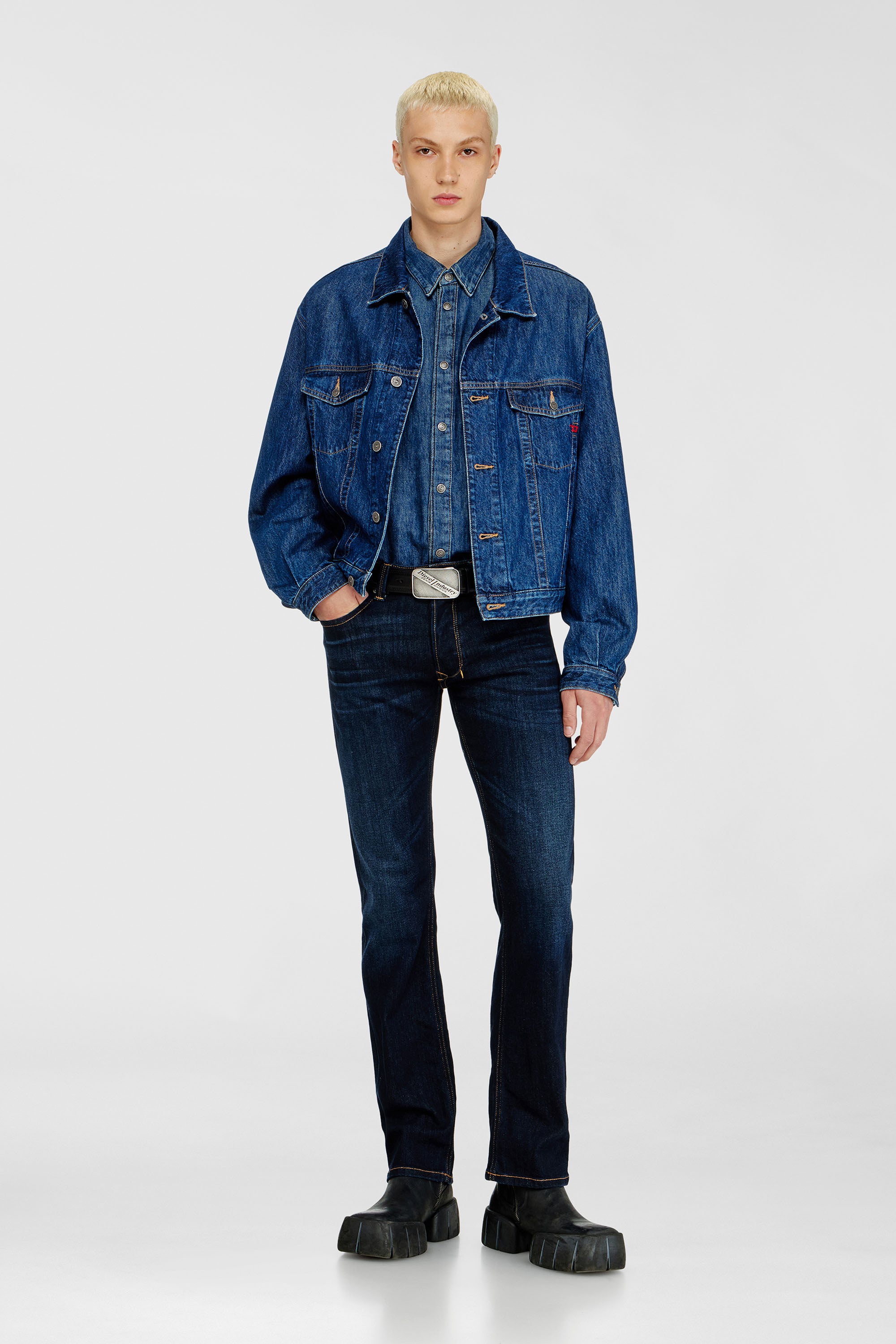 Diesel - Regular Jeans 1985 Larkee 09Q15 Homme, Bleu Fonc&eacute; - Image 1
