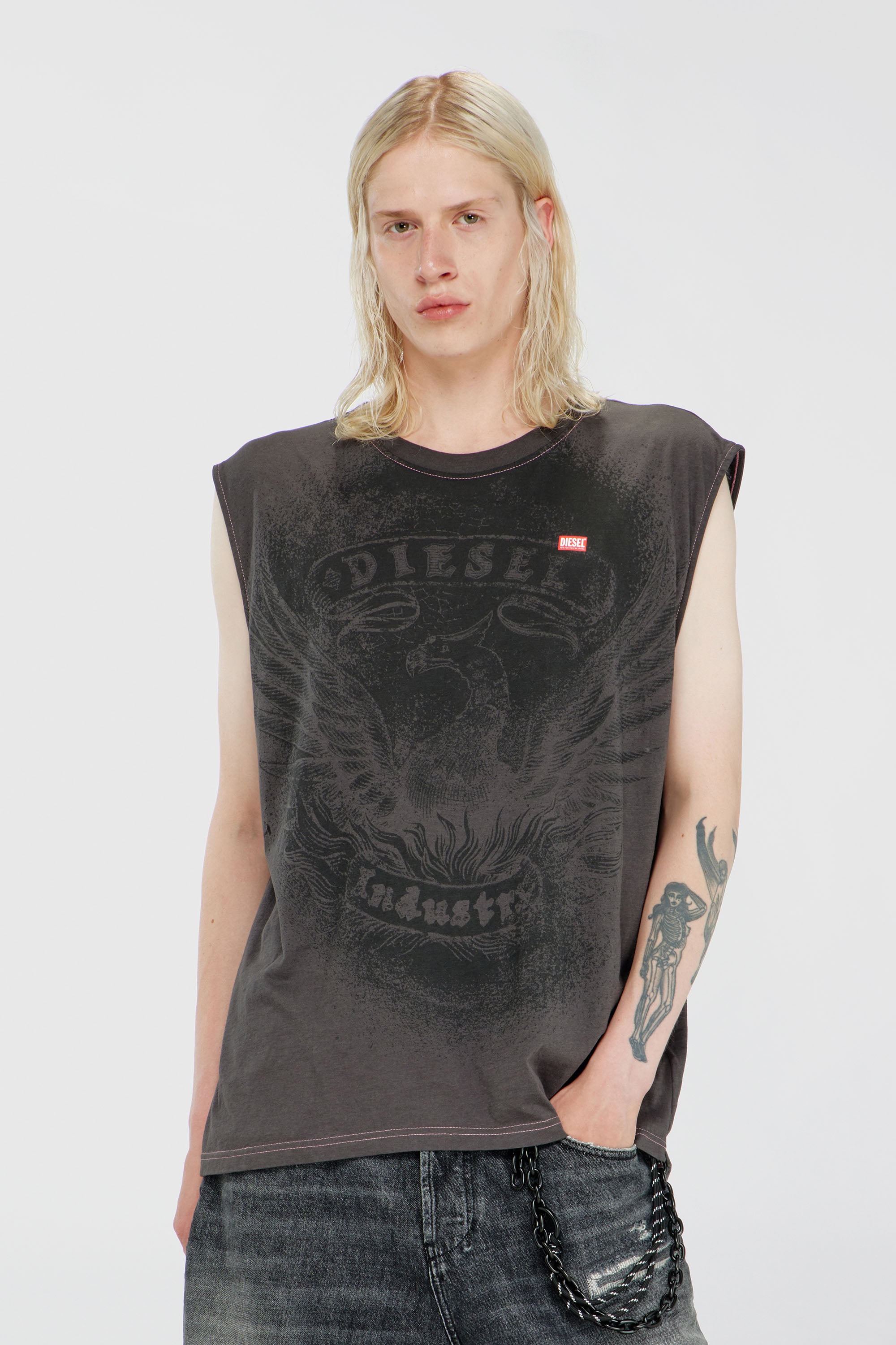 Diesel - T-BOXT-SL-NOTCH, D&eacute;bardeur en coton avec motif ton sur ton Homme in Gris - 1