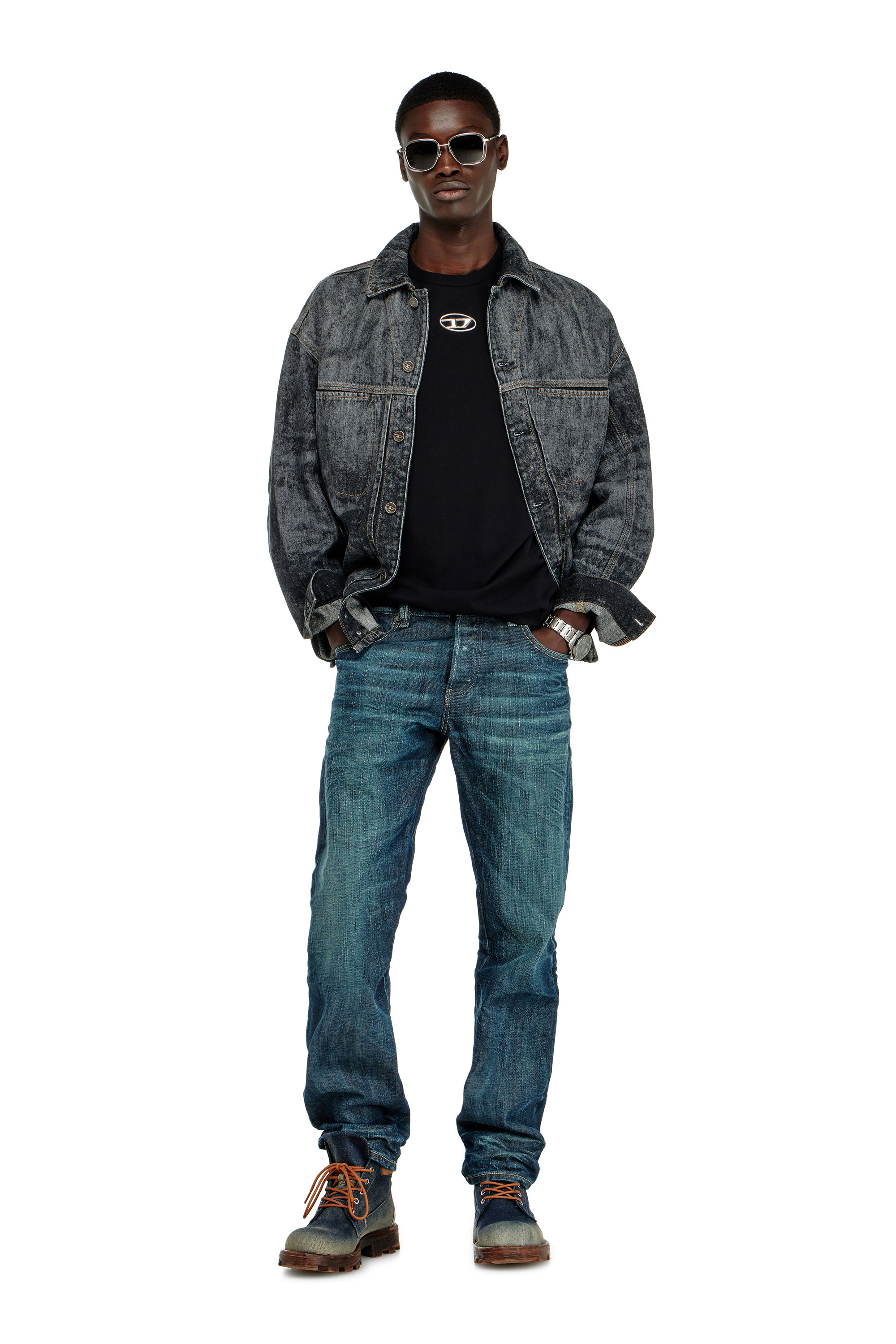Diesel - T-ADJUST-OD, T-shirt avec logo Oval D m&eacute;tallis&eacute; Homme in Noir - 1