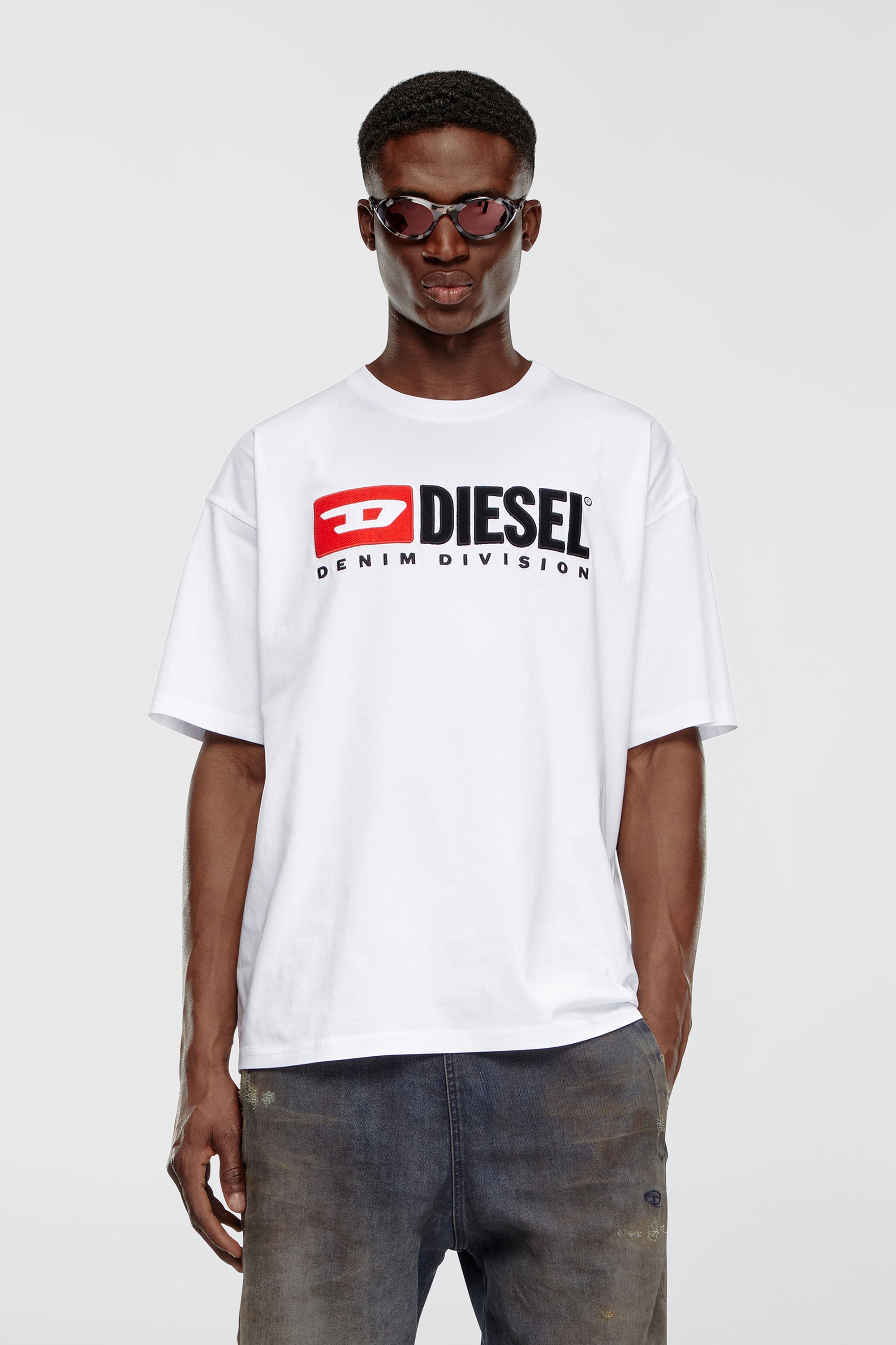 Diesel - T-BOXT-DIV, T-shirt avec empi&egrave;cement Diesel Homme in Blanc - 1