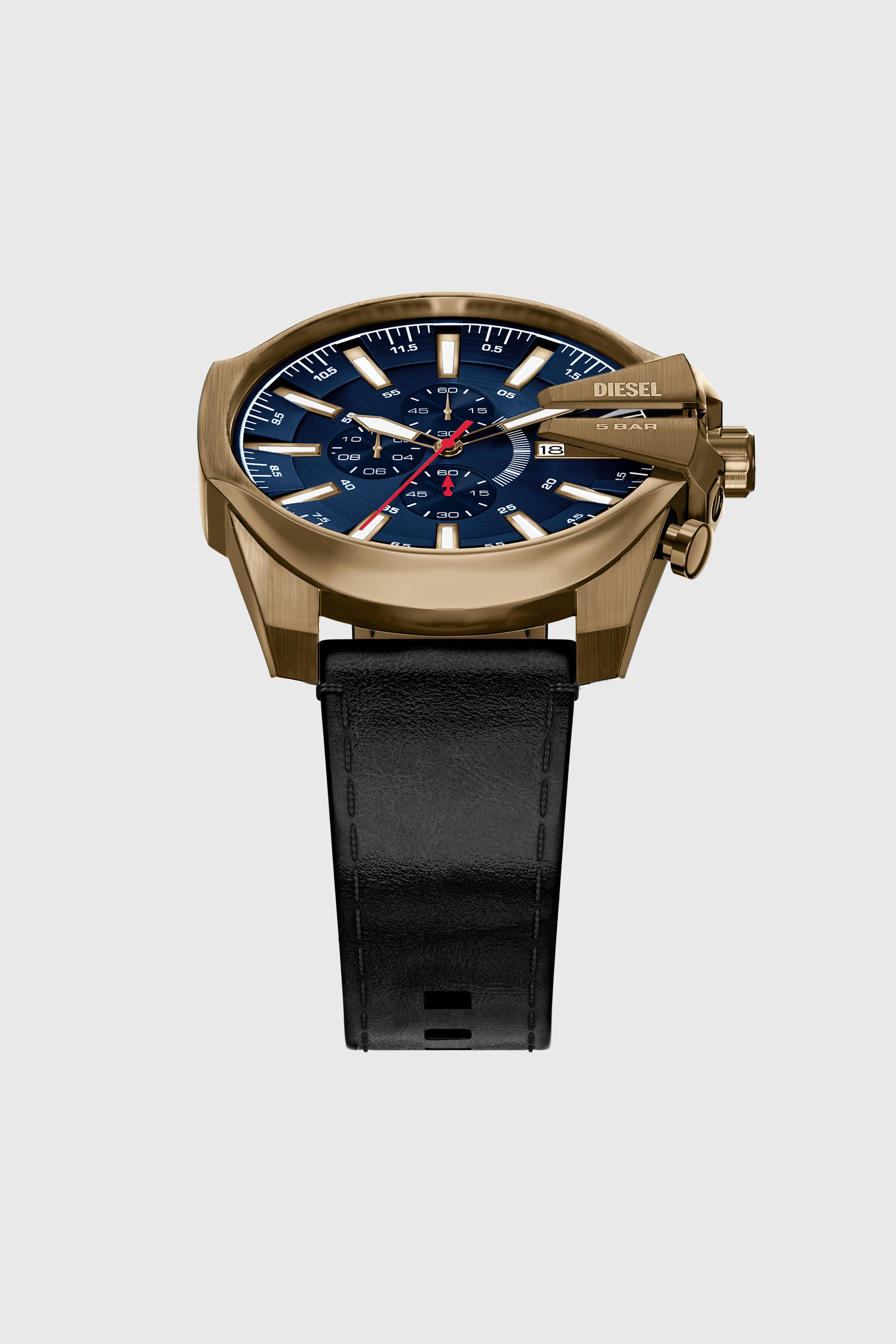 Diesel - DZ4732 WATCH, Montre Mega Chief Slim avec bracelet en cuir noir finition or vieilli Homme in Noir - 4