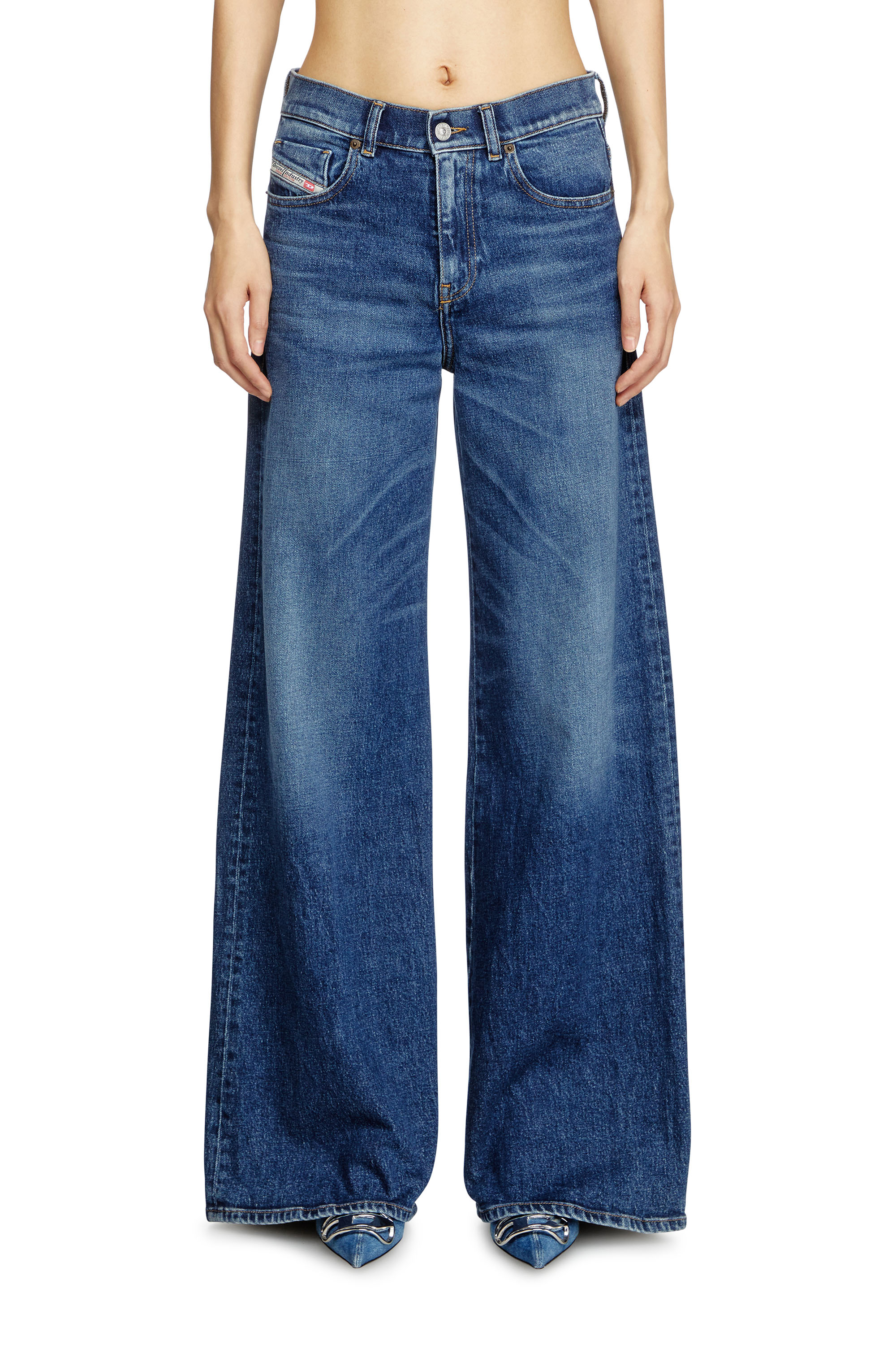 Diesel - Flare Jeans 1978 D-Akemi 09L21 Femme, Bleu moyen - Image 1