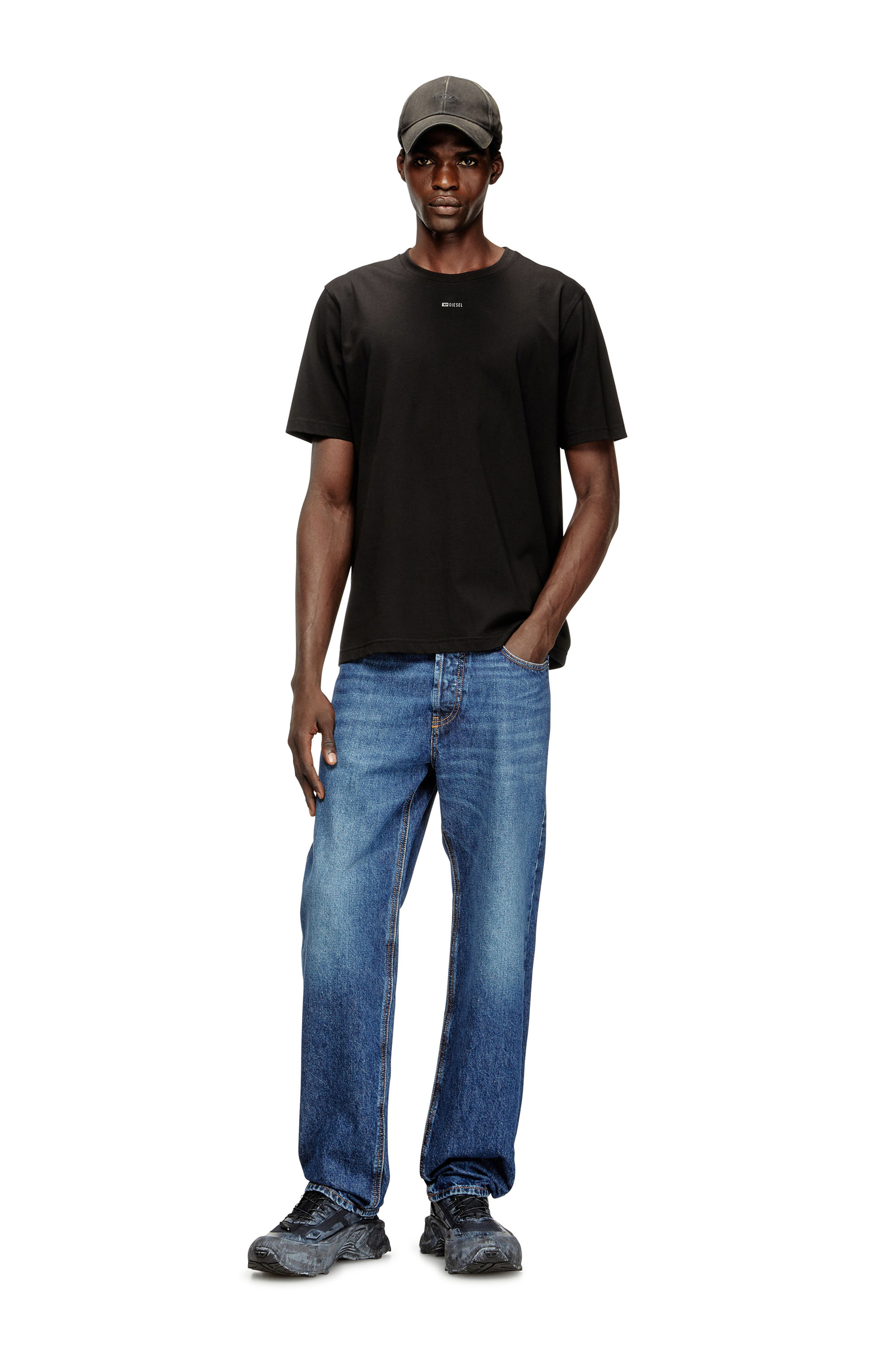 Diesel - T-ADJUST-V6, T-shirt avec micro logo métallique Homme in Noir - 2