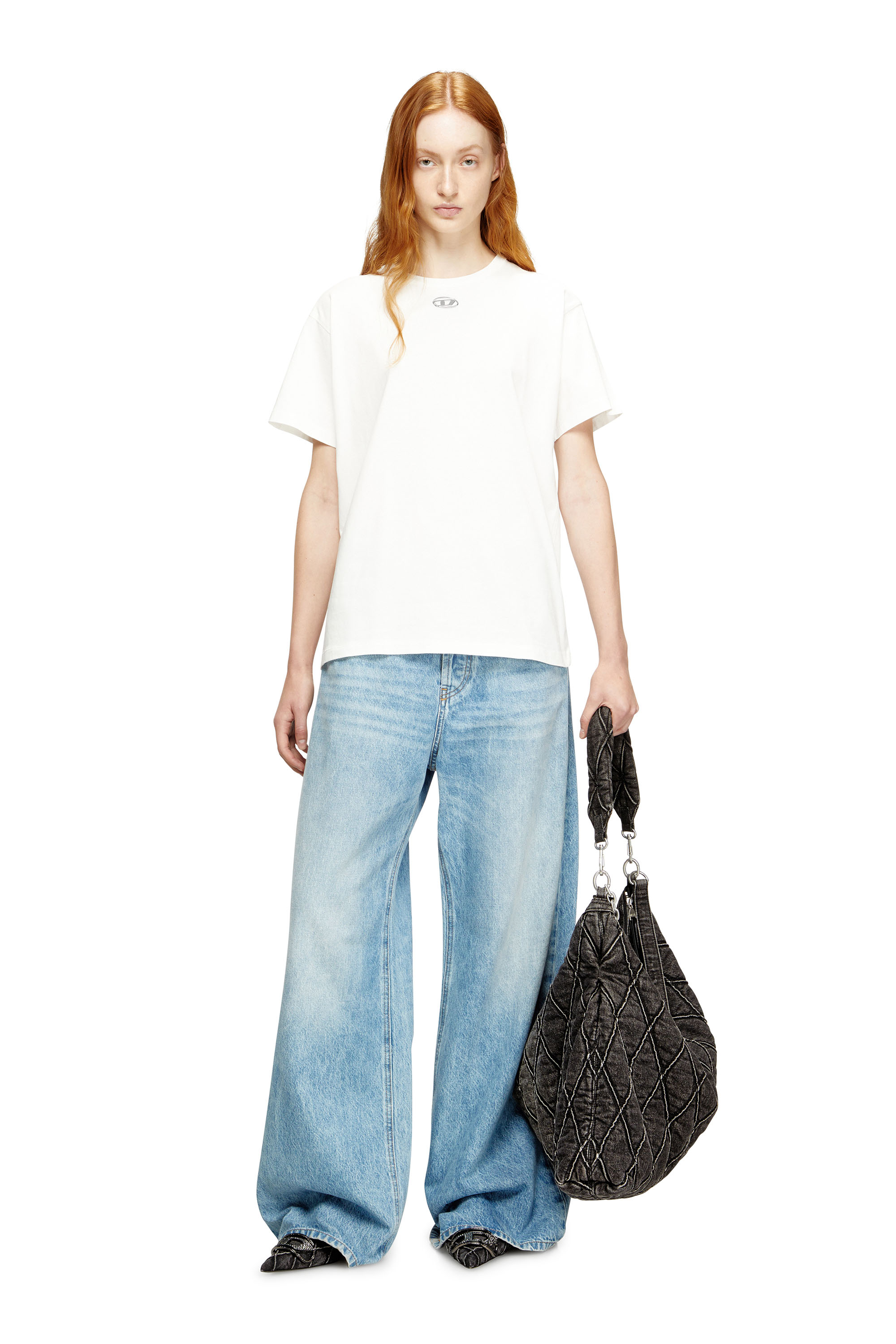 Diesel - T-NORMY-OD-S1, T-shirt en coton avec Oval D métallique Femme in Blanc - 2