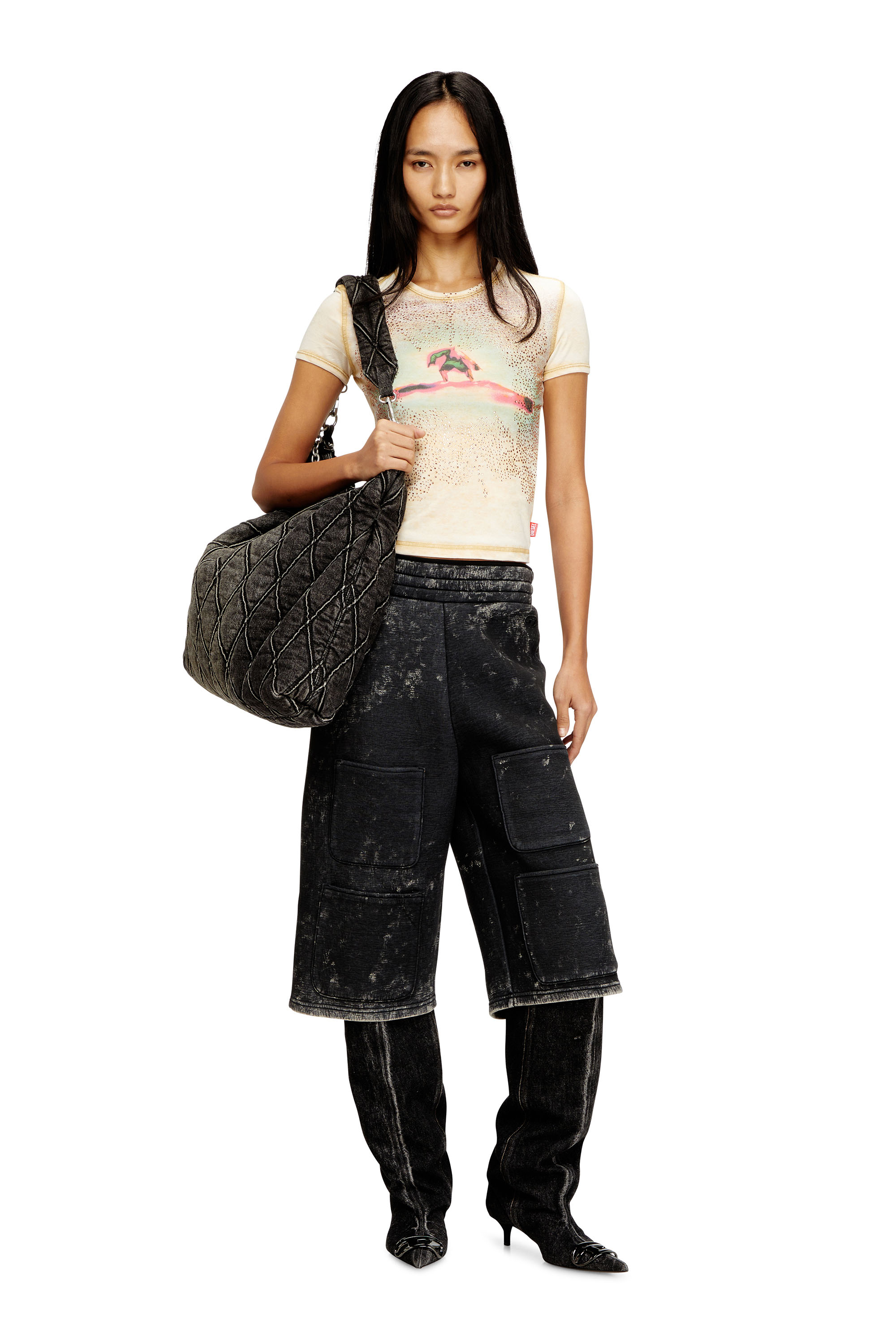 Diesel - T-UNCUTIES-LONG-S10, T-shirt ajustée avec strass Femme in Beige - 2