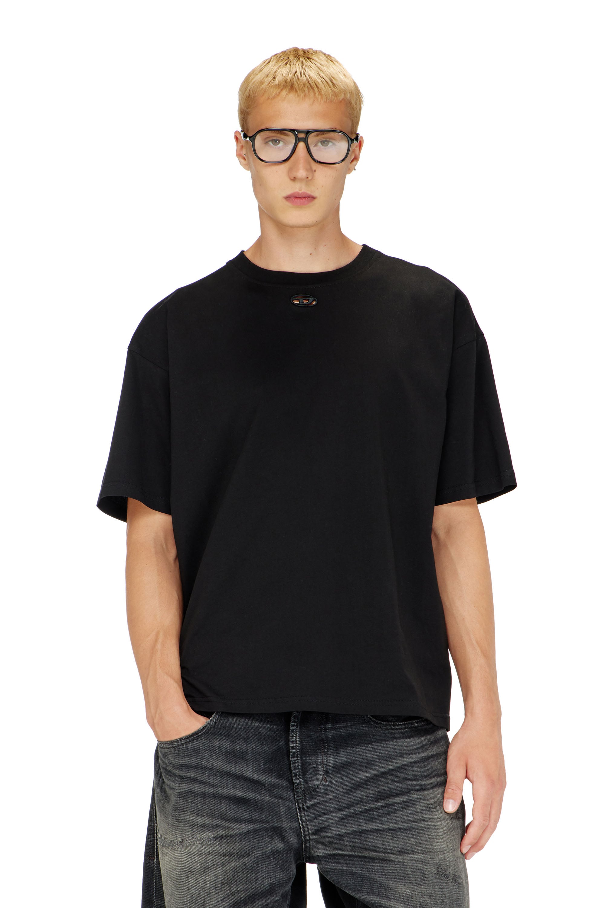 Diesel - T-BOXT-DCO, T-shirt en coton d&eacute;contract&eacute;e avec broderie Oval D Homme in Noir - 1