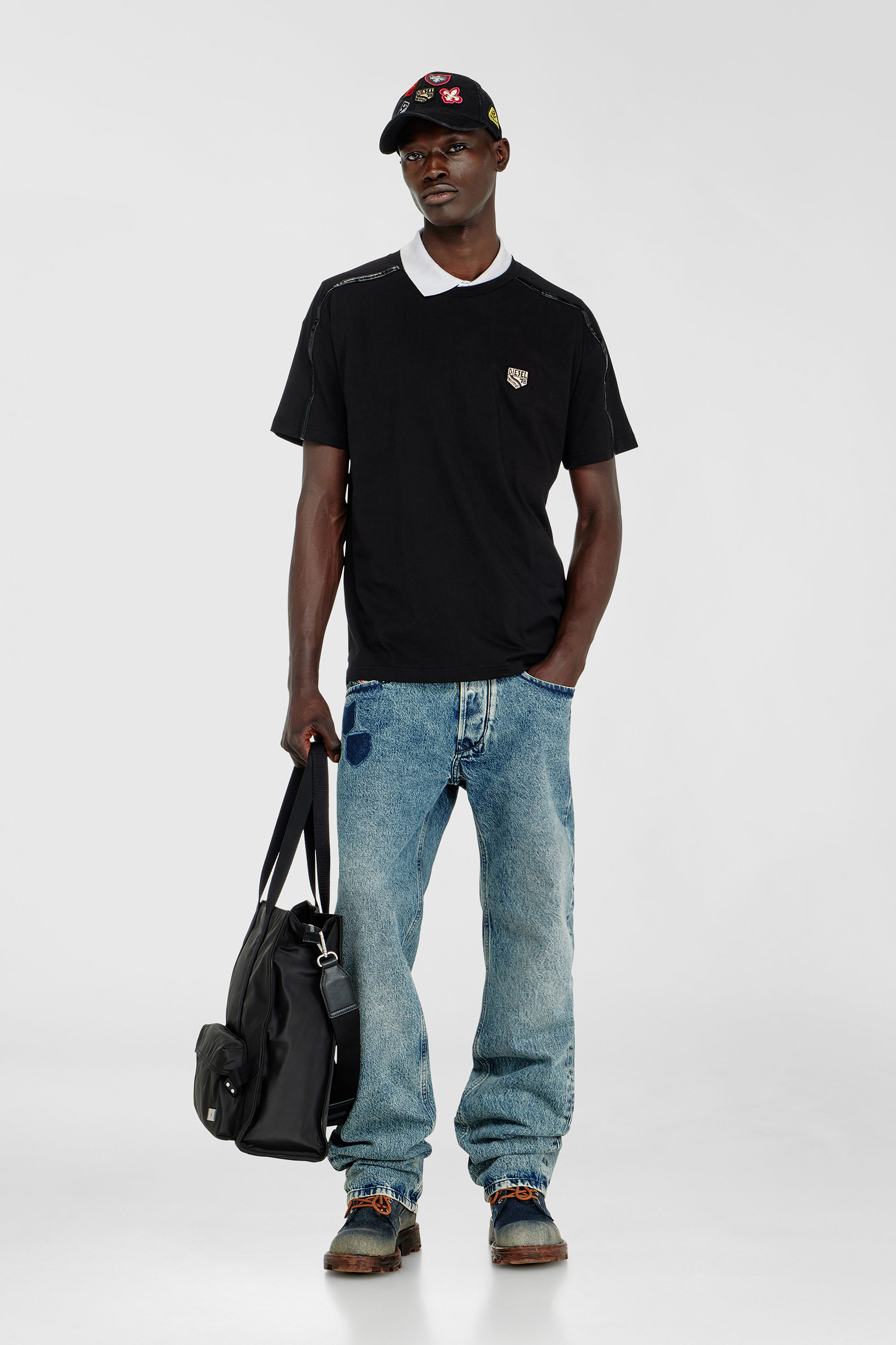 Diesel - T-NORM-FL, T-shirt avec finitions contrastantes et patch logo Homme in Noir - 1