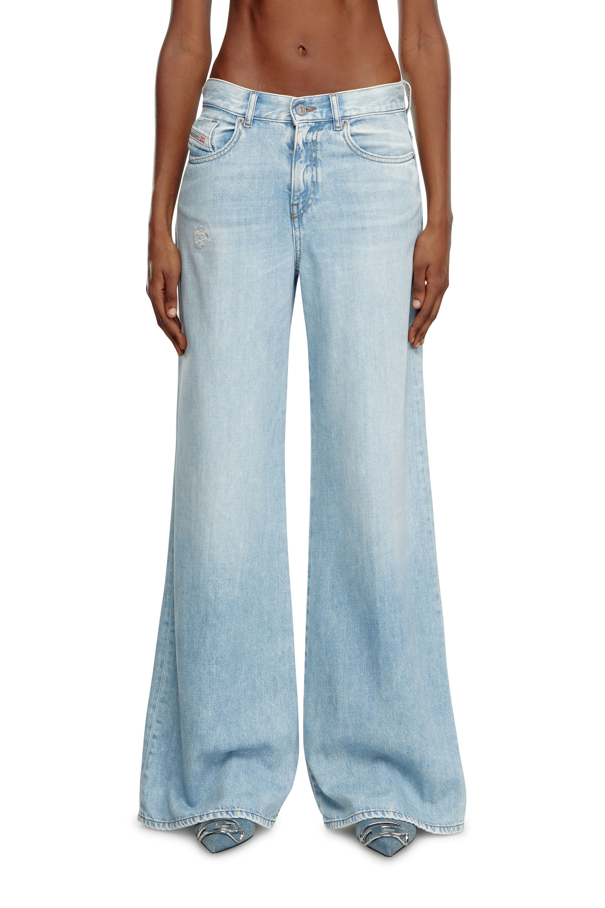 Diesel - Flare Jeans 1978 D-Akemi 068MQ Femme, Bleu Clair - Image 1