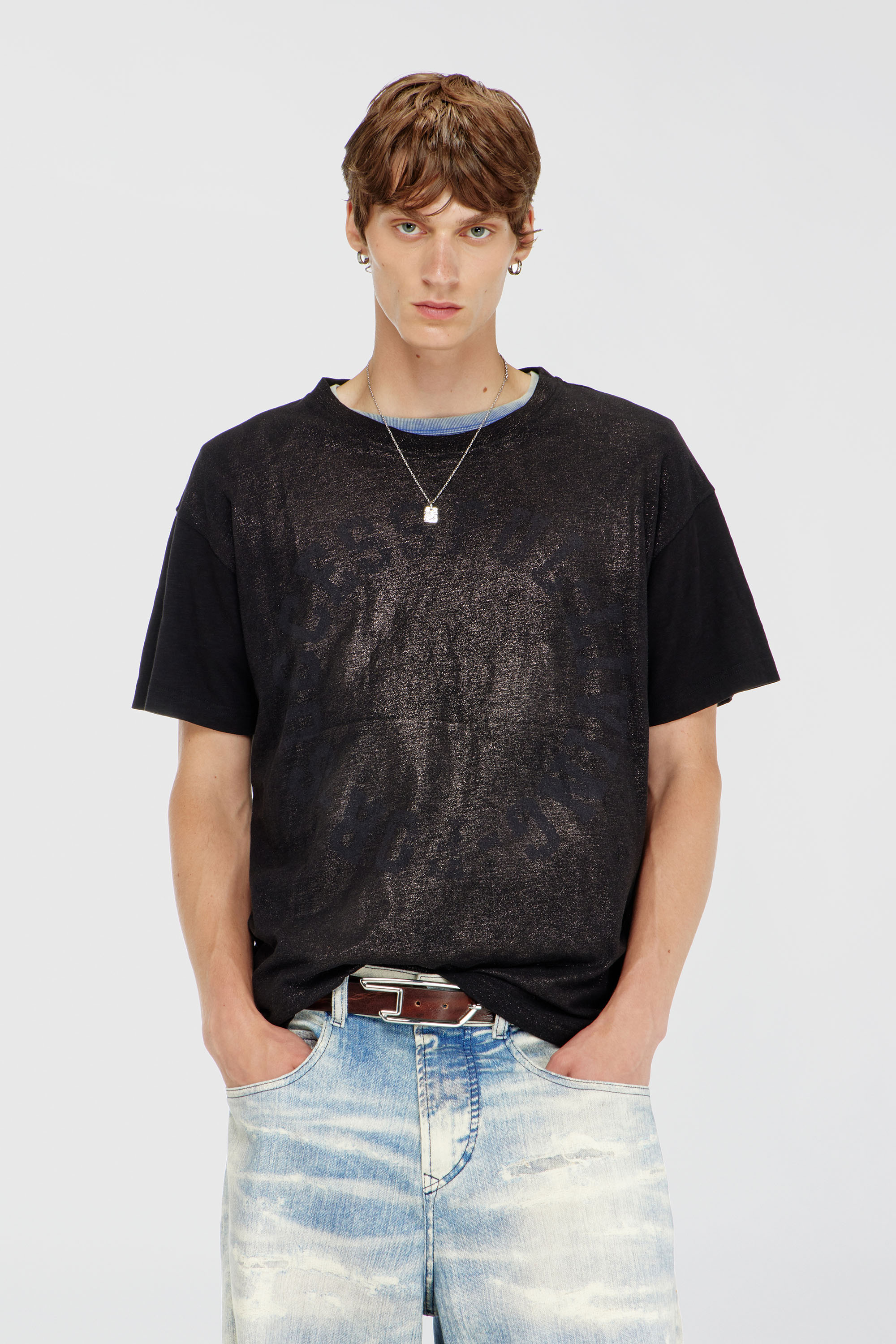 Diesel - T-NORM-AA2, T-shirt en coton &agrave; col rond avec imprim&eacute; foil Homme in Noir - 1