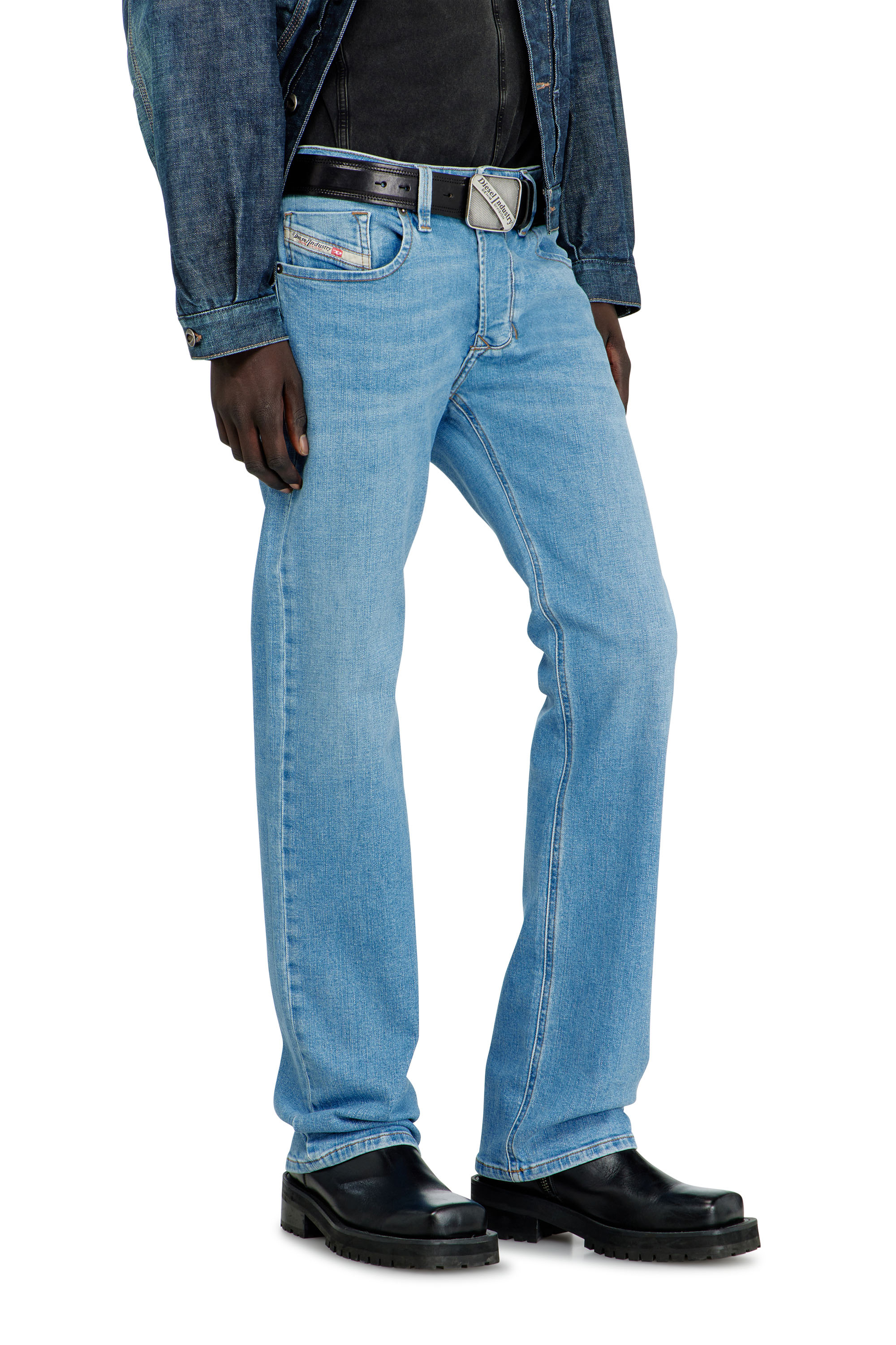 Diesel - Regular Jeans 1985 Larkee 0HDBJ Homme, Bleu Clair - Image 7