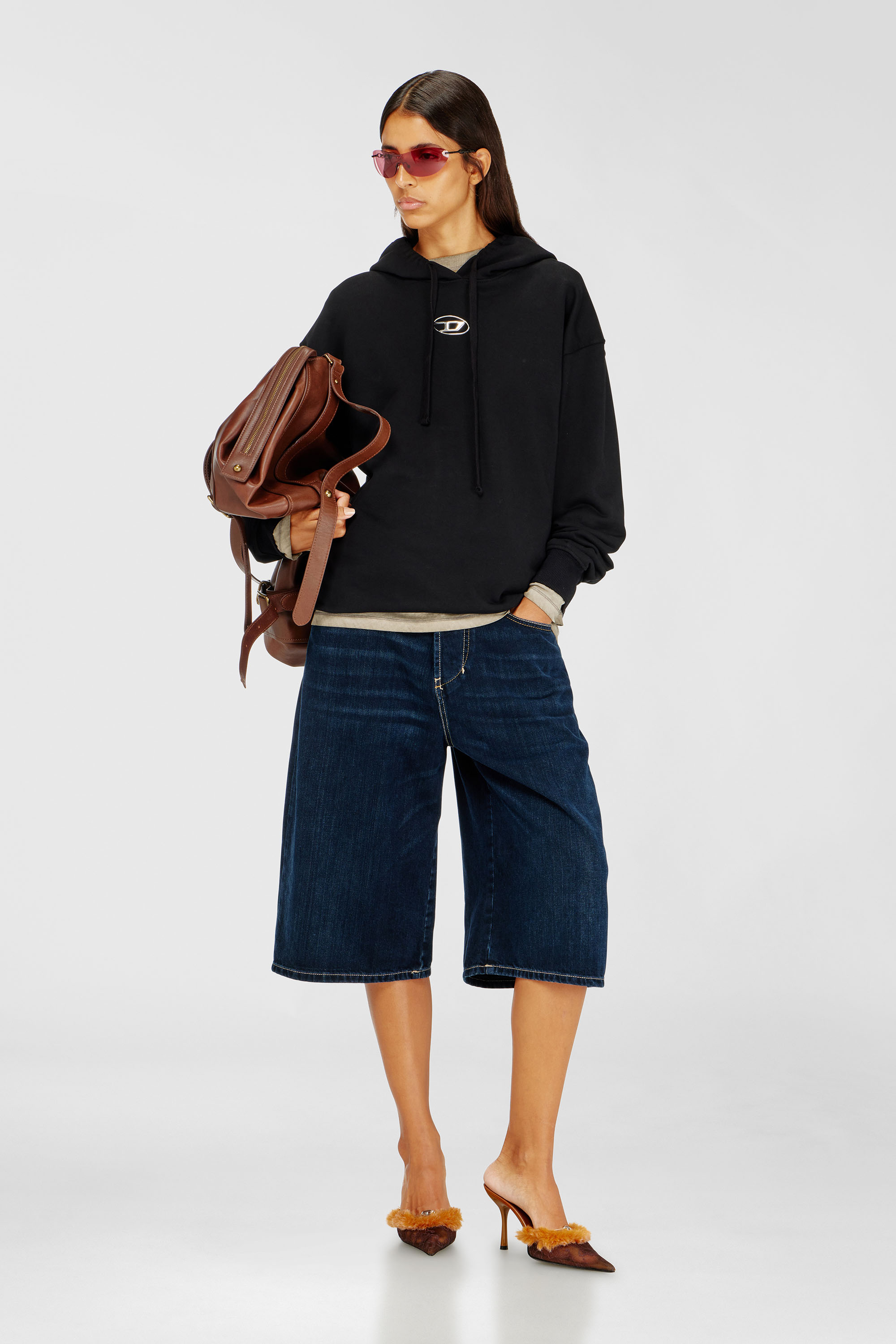 Diesel - F-BUXT-HOOD-OD, Sweat-shirt &agrave; capuche avec logo Oval D effet m&eacute;tal Femme in Noir - 1
