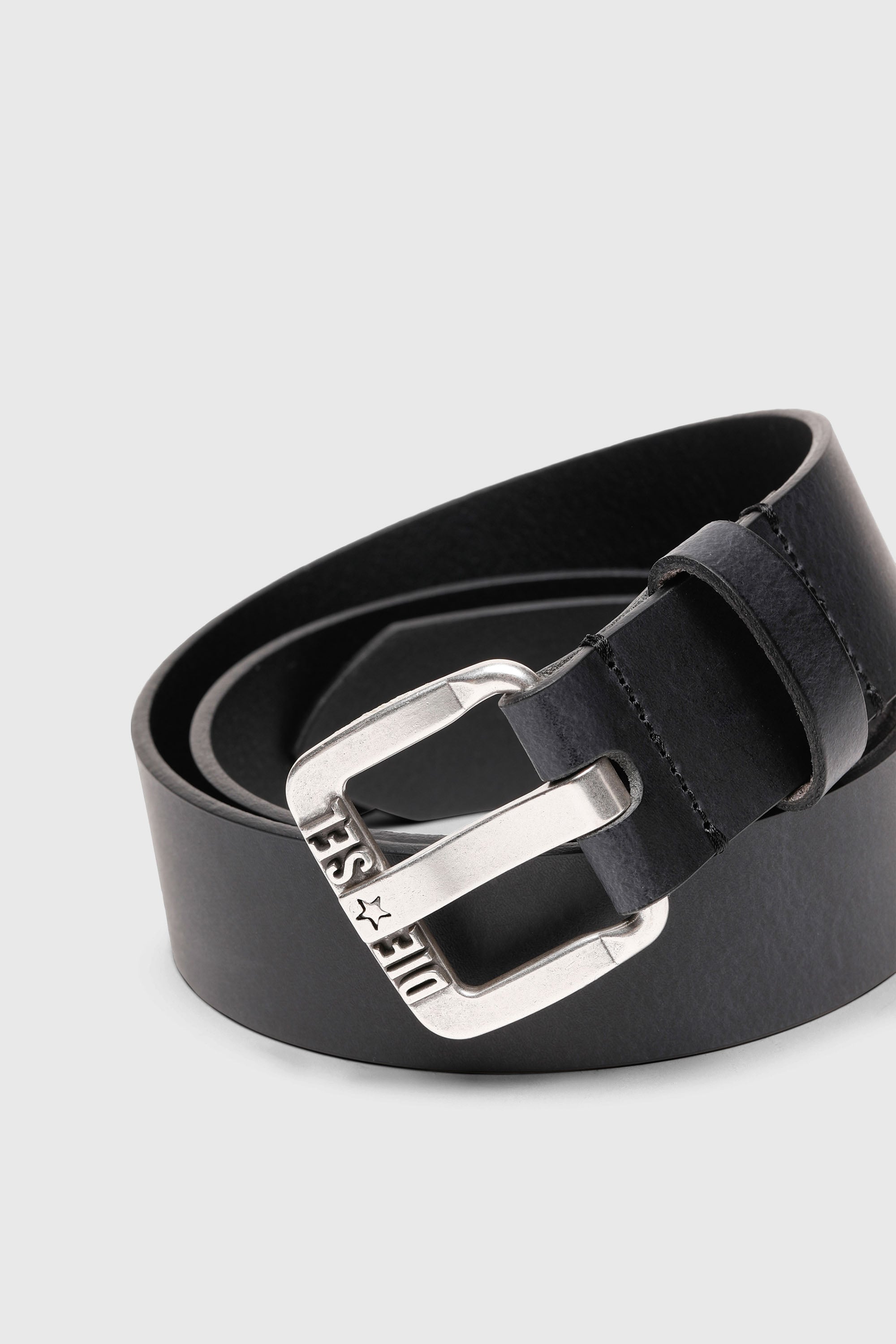 Diesel - B-STAR II, Ceinture 3.9 cm en cuir avec boucle logo &eacute;toile en m&eacute;tal Homme in Noir - 2