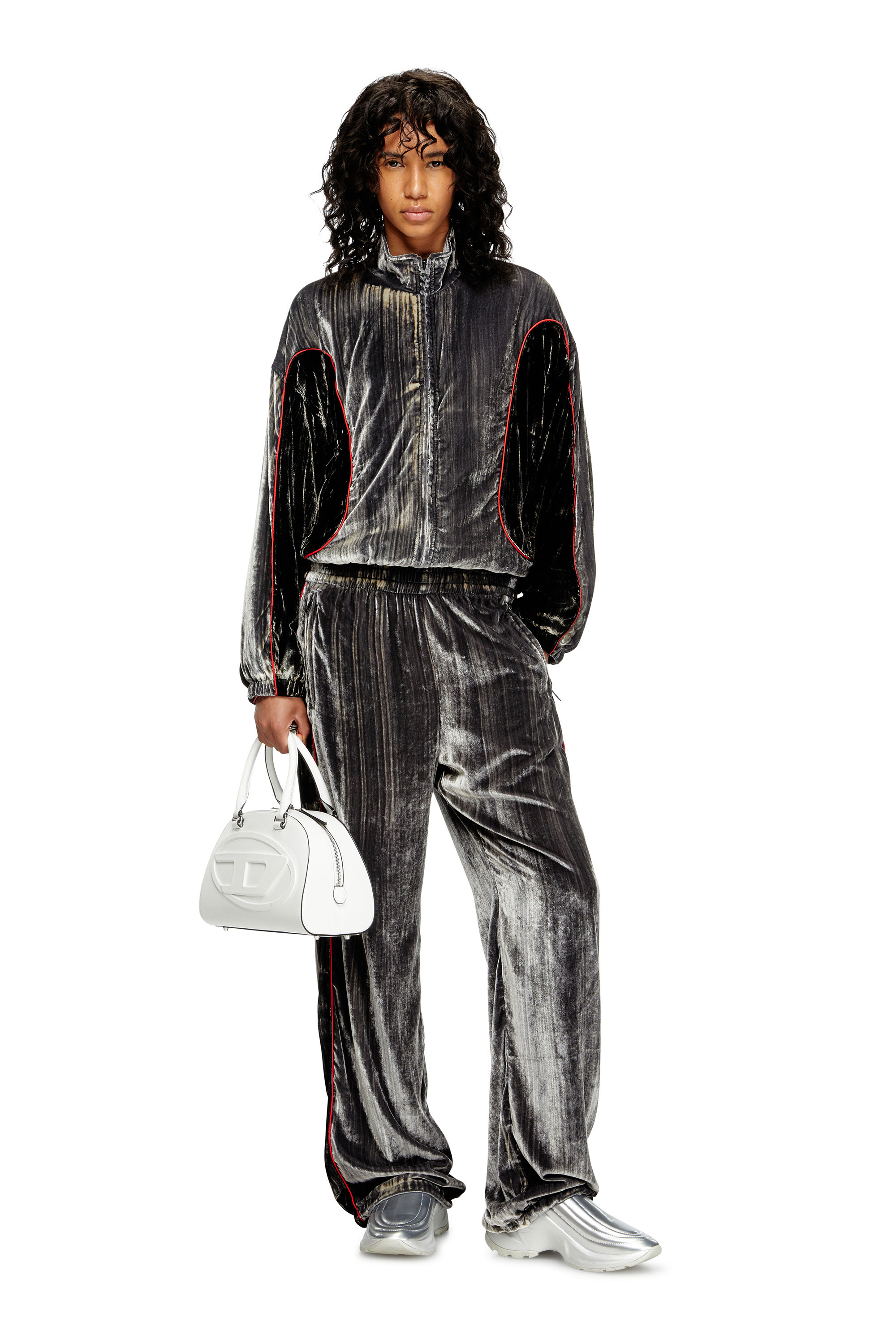 Diesel - P-HAY-FEM, Pantalon de survêtement en velours traité Femme in Gris - 2