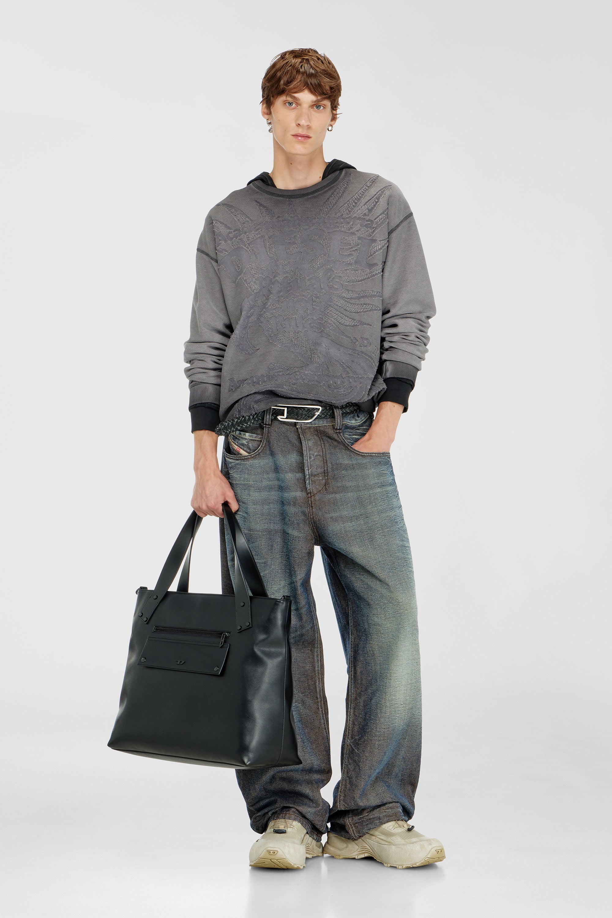 Diesel - S-ARON-RAW, Sweat-shirt avec imprim&eacute; d&eacute;vor&eacute; Homme in Gris - 2