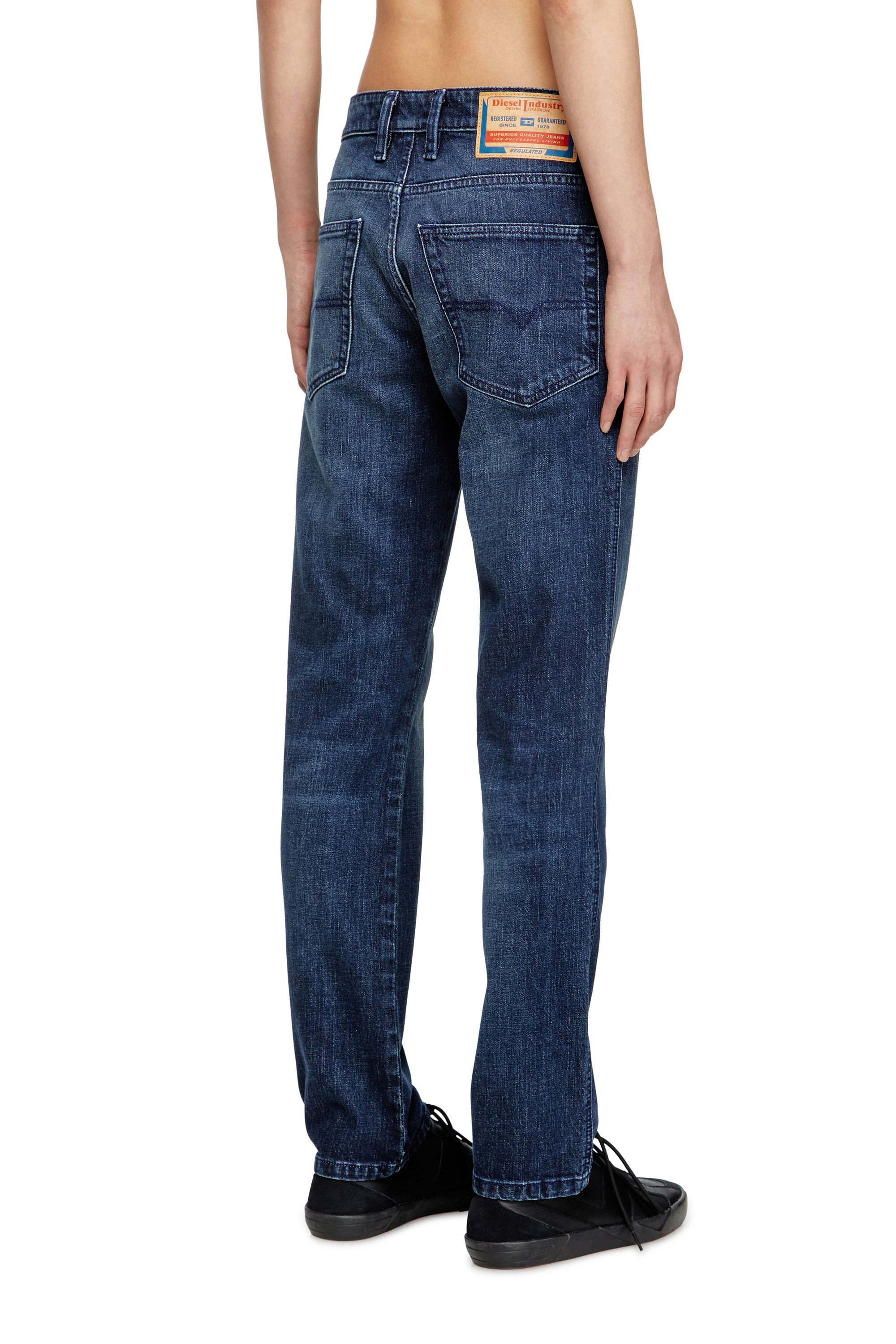 Diesel - Slim Jeans 1993 D-Vyl 0DBED Homme, Bleu Foncé - Image 4