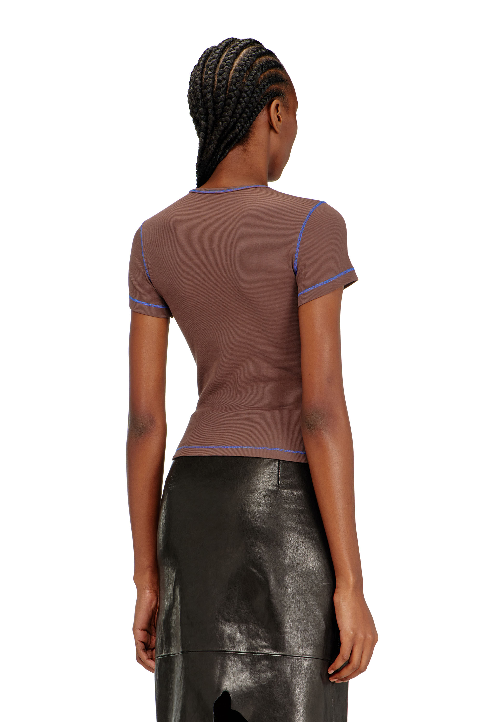 Diesel - T-BRENDA, Haut imprim&eacute; animalier en jersey c&ocirc;tel&eacute; stretch Femme in Marron - 4