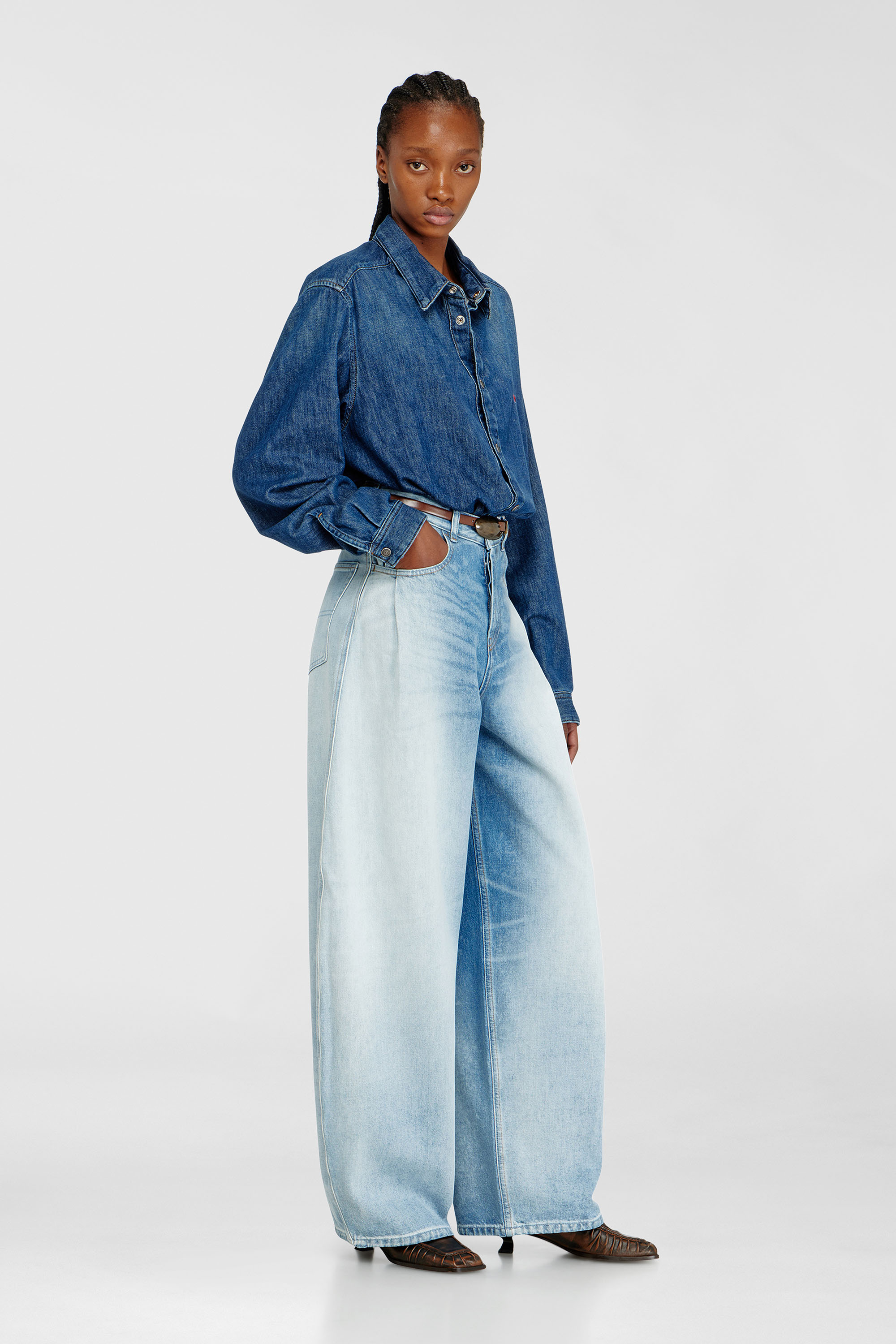 Diesel - Relaxed Jeans 1987 D-Khelz 007EE Femme, Bleu Clair - Image 2