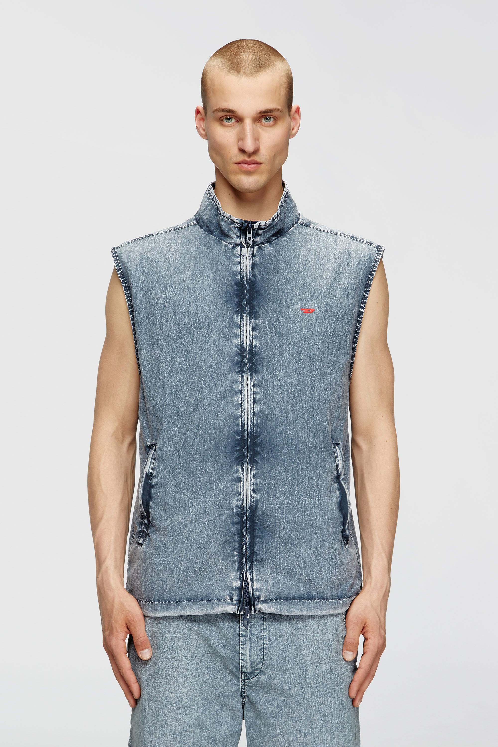 Diesel - J-ERB, Gilet en taslan de nylon recycl&eacute; Homme in Bleu - 1