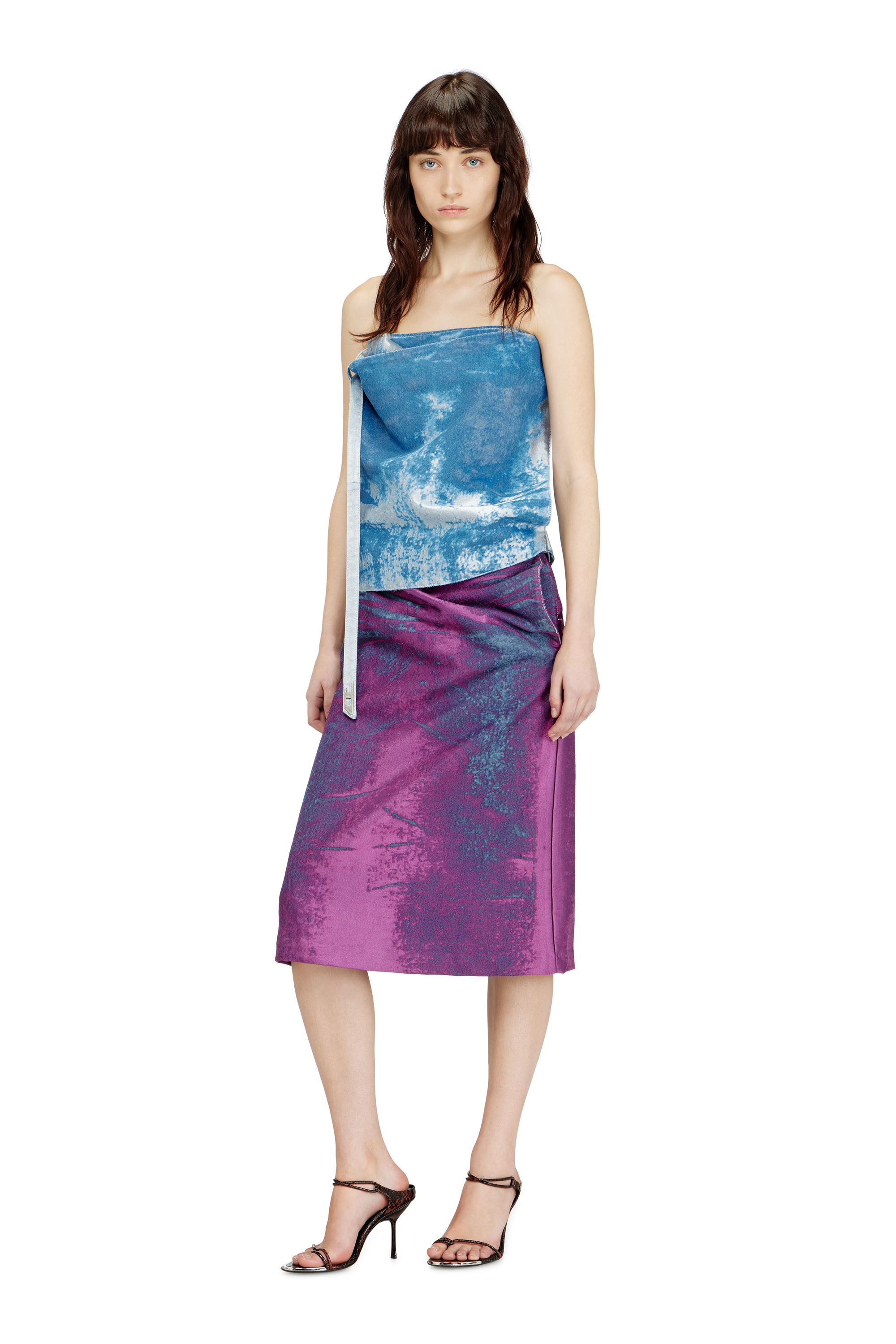 Diesel - DE-SANDIE-FSI, Haut sans manches en denim satin&eacute;e color&eacute; Femme in Bleu - 2