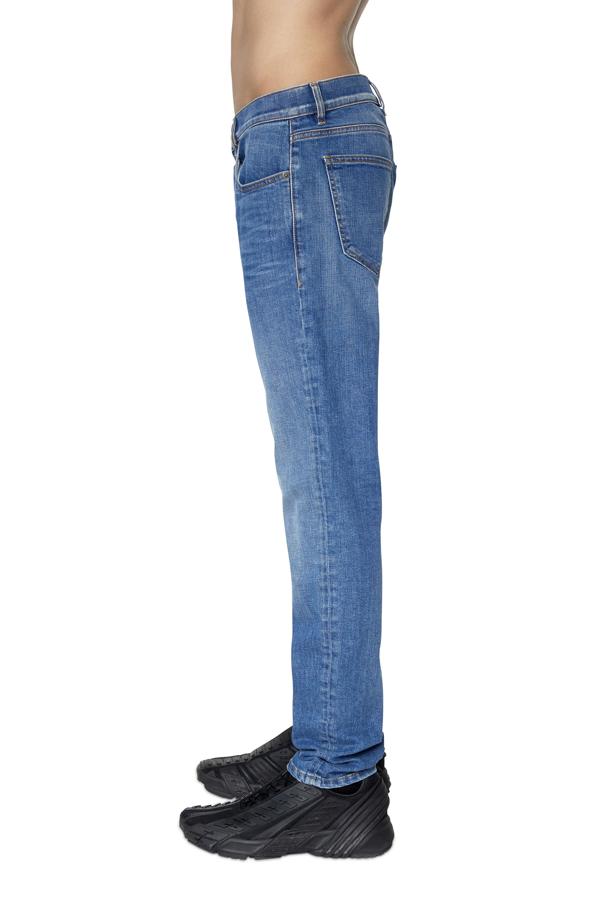 Diesel - 2019 D-STRUKT 09D47 Slim Jeans, Bleu moyen - Image 4