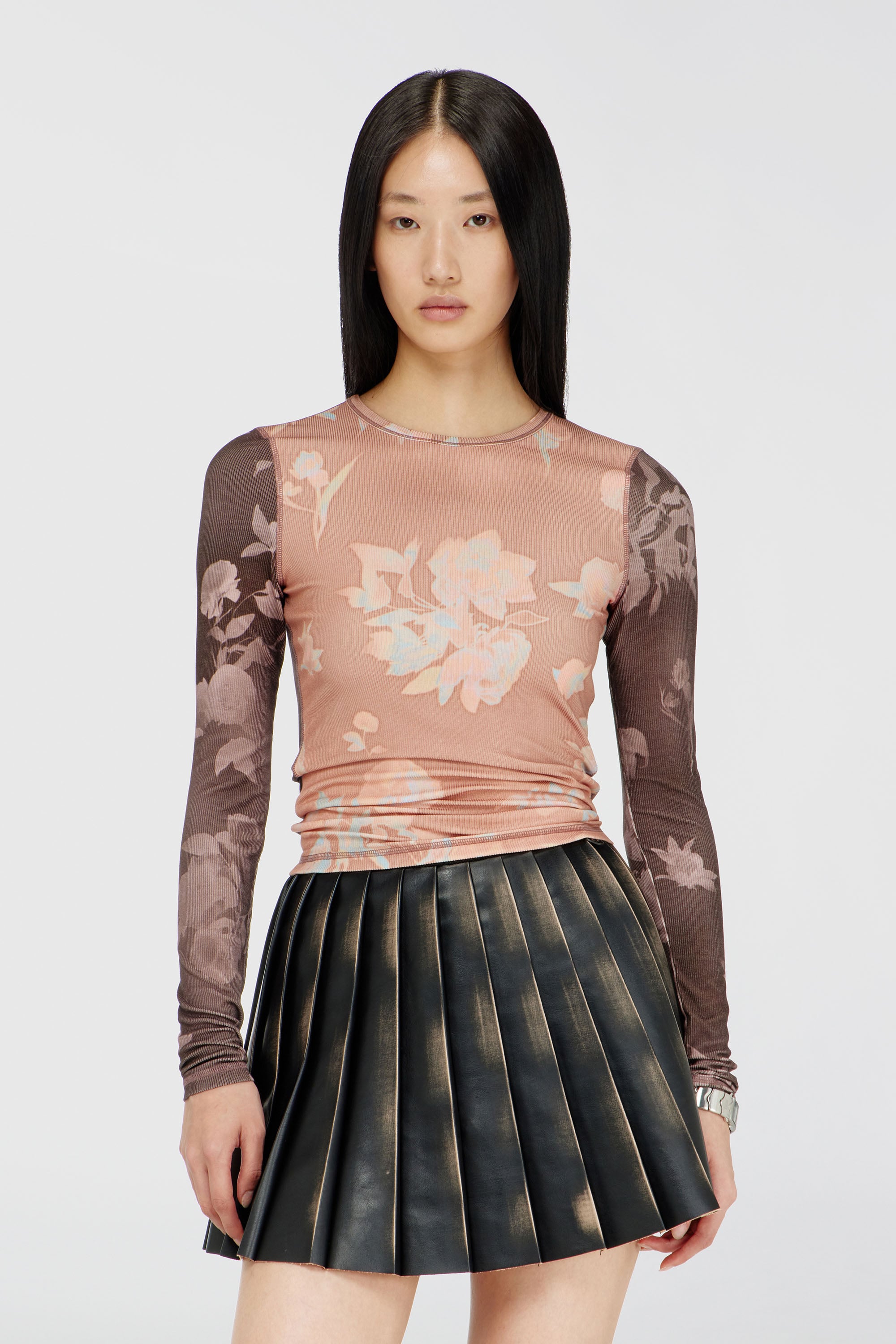 Diesel - T-MOKY-LS, Top en jersey c&ocirc;tel&eacute; &agrave; motif floral Femme in Rose - 1