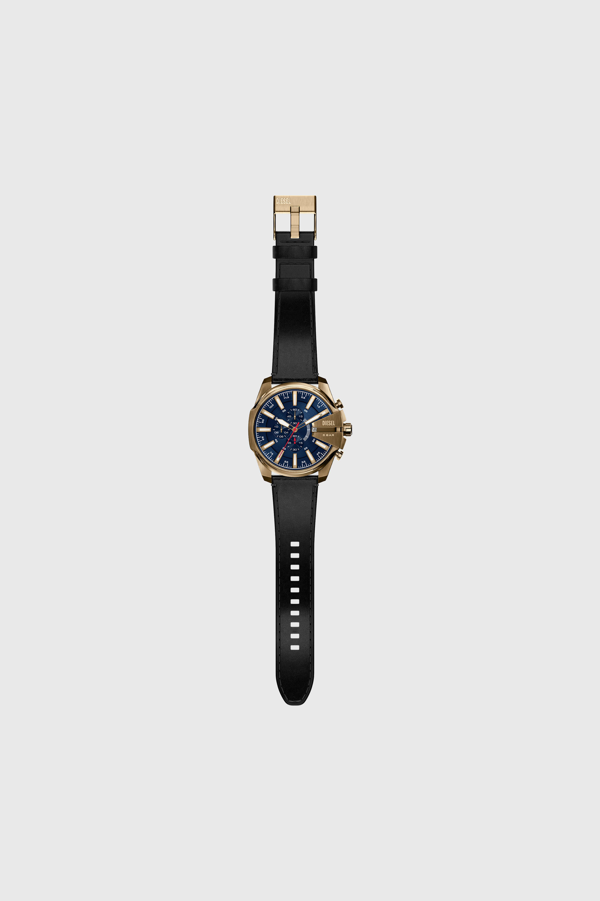Diesel - DZ4732 WATCH, Montre Mega Chief Slim avec bracelet en cuir noir finition or vieilli Homme in Noir - 7