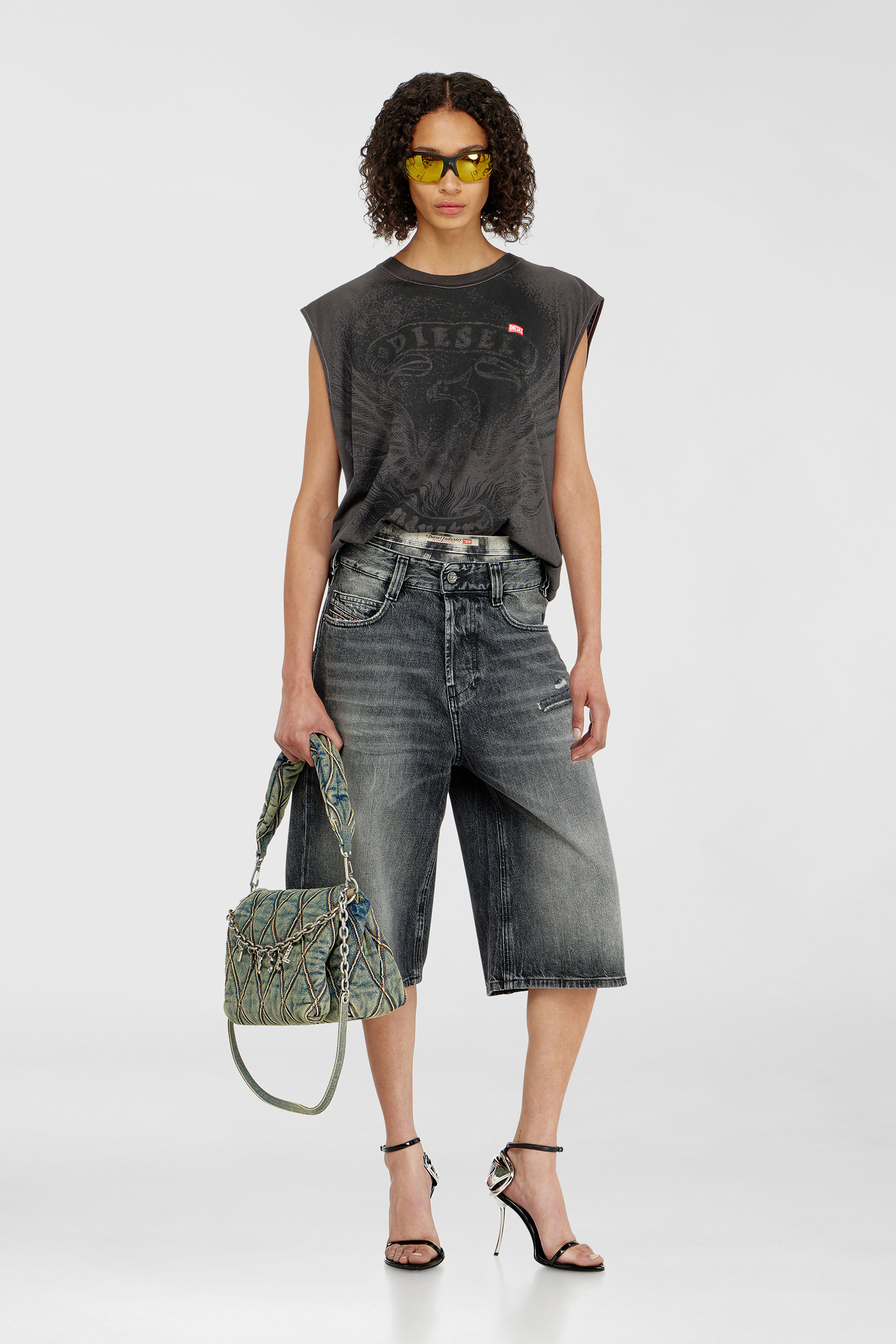 Diesel - D-ENIM-M-SHORT, Short en denim relaxed avec abrasions Mixte in Gris - 1
