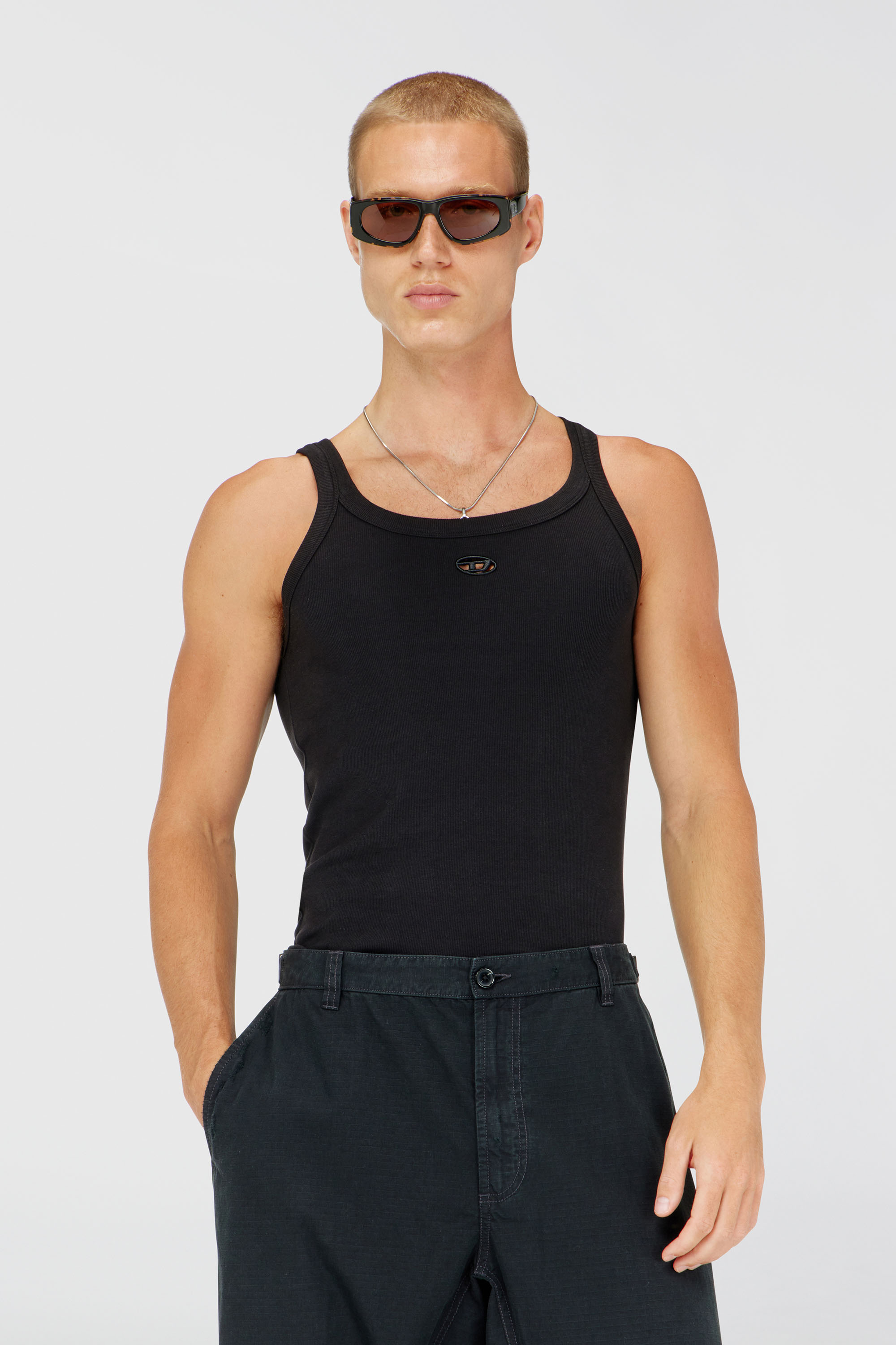 Diesel - T-WIFE-DCO, D&eacute;bardeur slim en coton avec logo Oval D Homme in Noir - 3