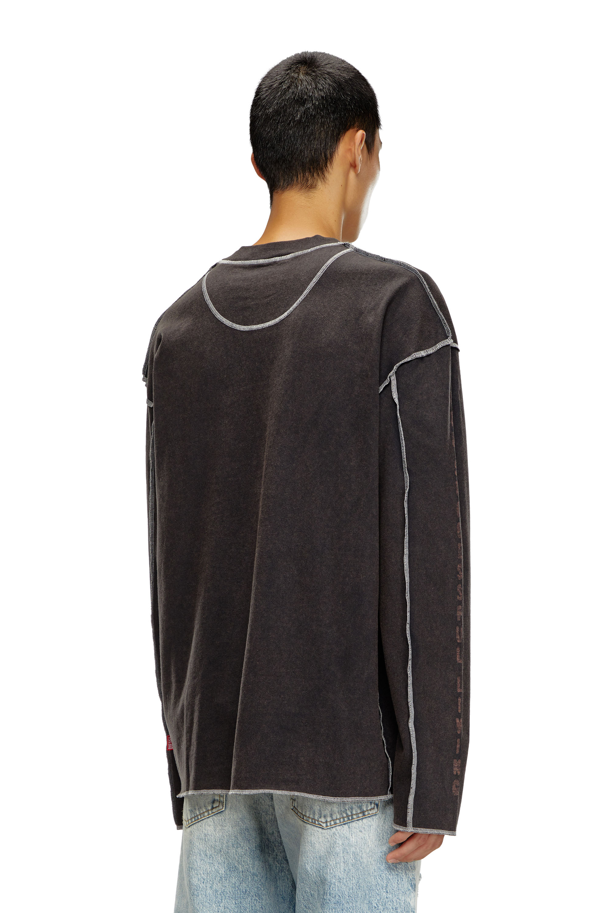 Diesel - T-CRAOR-LS, T-shirt à manches longues avec effet « inside-out » Homme in Gris - 4