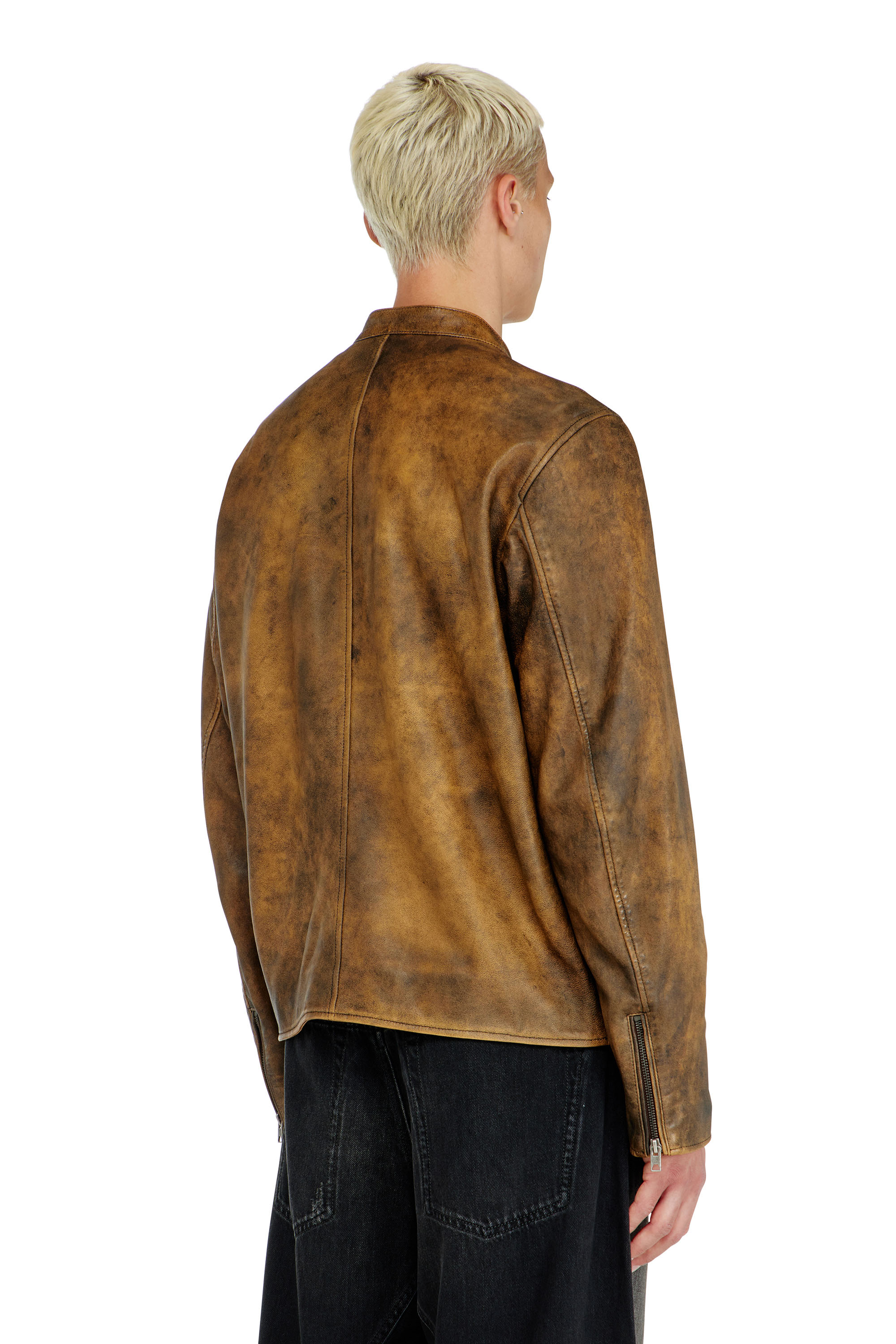 Diesel - L-ZAD-KNCZ, Biker jacket en cuir trait&eacute; Homme in Marron - 4