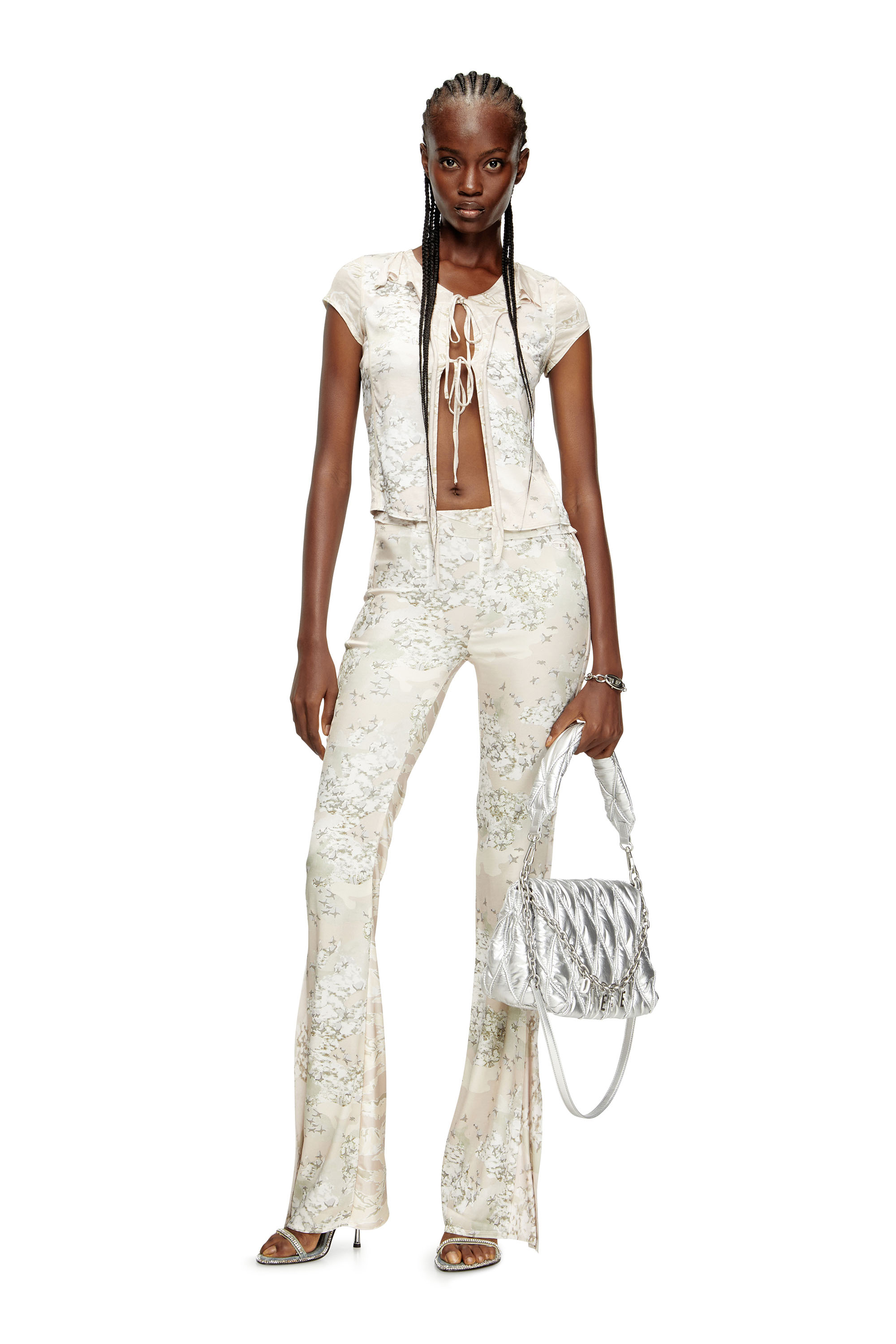 Diesel - P-AFFAL, Pantalon de jazz avec imprimés camouflage mélangés Femme in Beige - 2