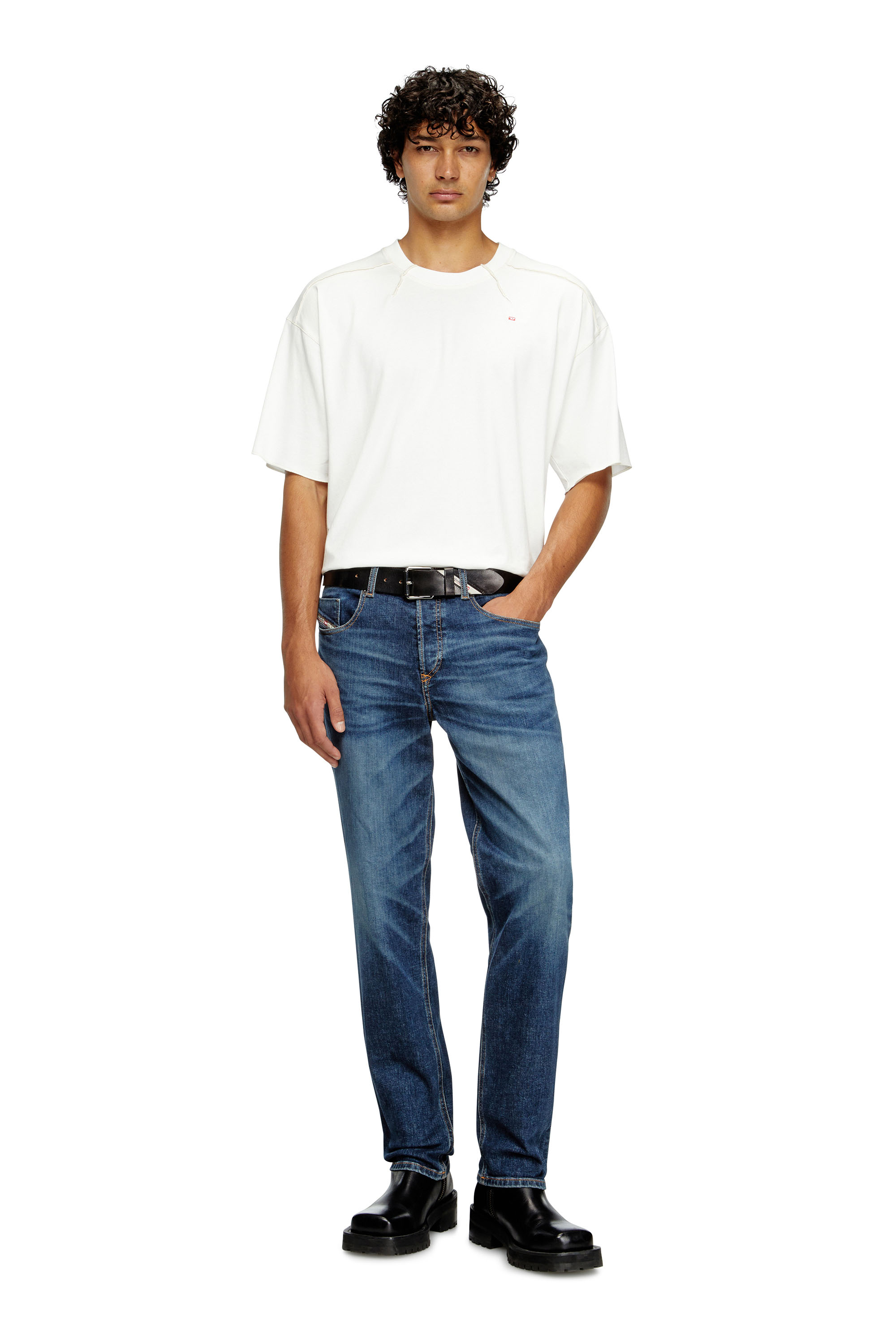 Diesel - Regular Jeans 2023 D-Finitive 09J47 Homme, Bleu Foncé - Image 2