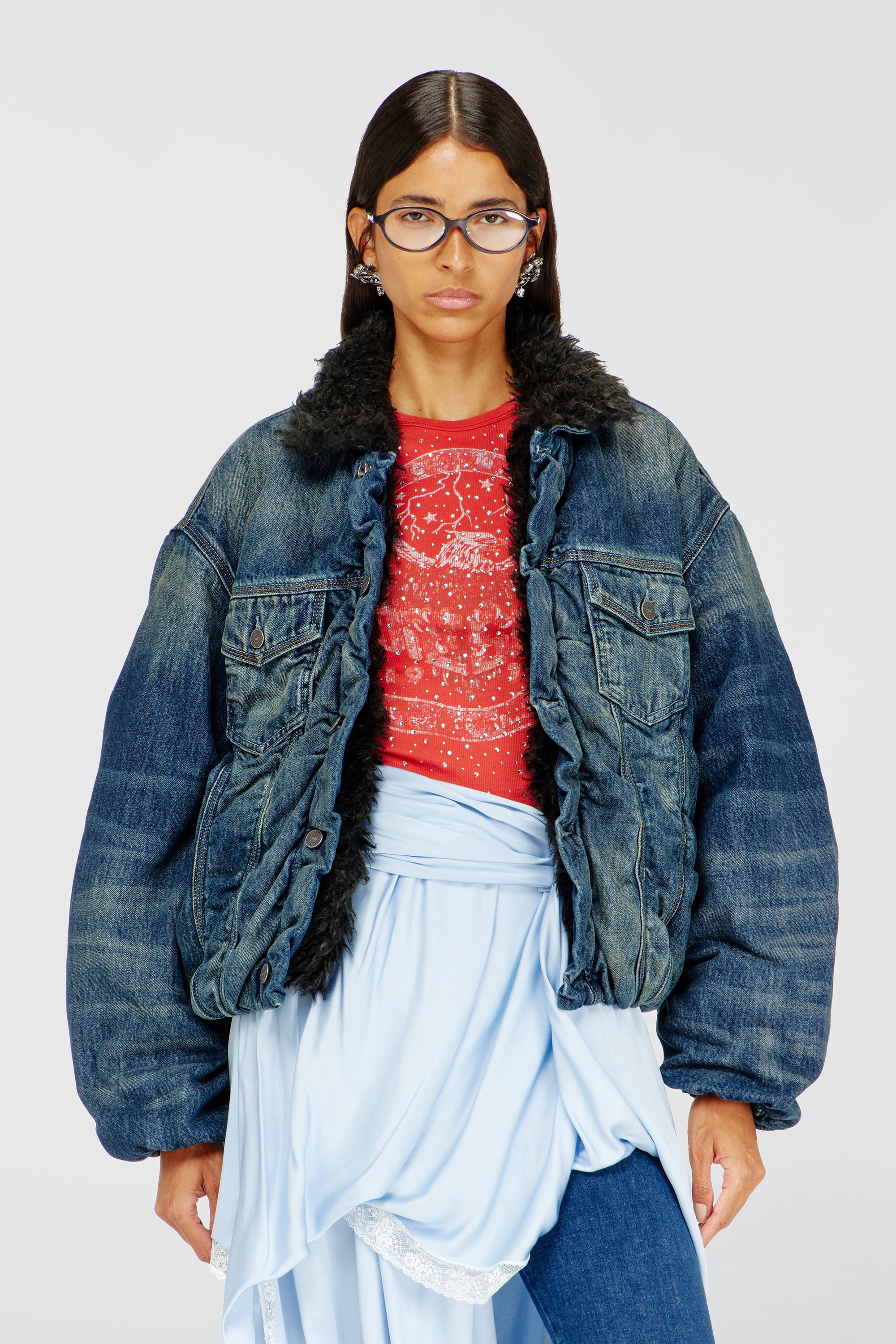 Diesel - D-CURLY-FSJ1, Veste trucker en denim doubl&eacute;e en teddy Mixte in Bleu - 1